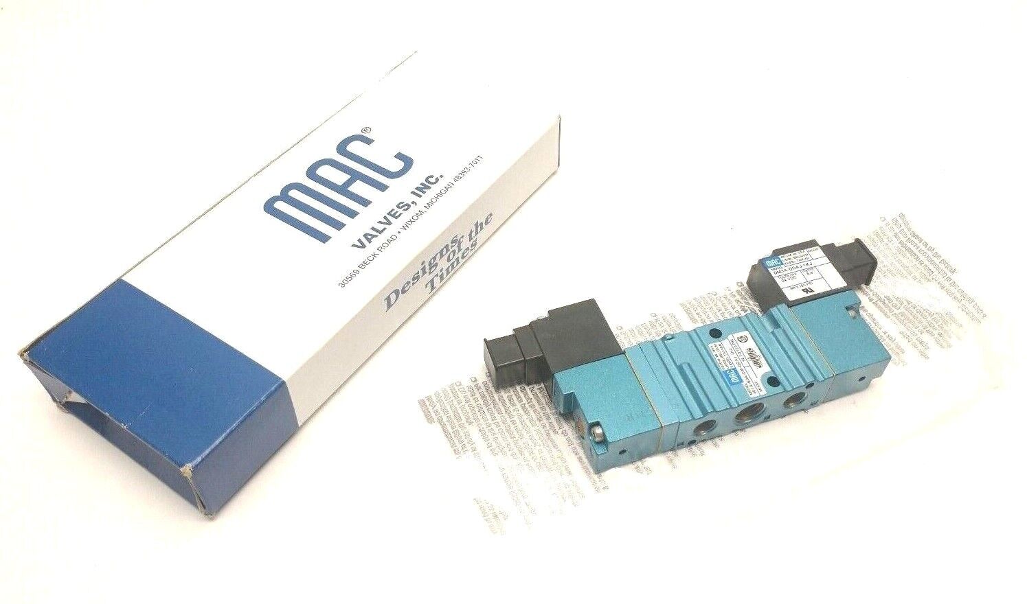 MAC Valves 461A-BOA-DM-DDAJ-1KJ Double Solenoid 3-Pos Pilot Valve 24VDC 1/4"NPTF - Maverick Industrial Sales