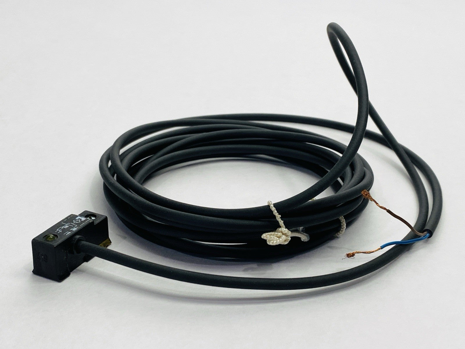 Rexroth 0830100382 Pneumatic Cylinder Proximity Switch 12-24V - Maverick Industrial Sales