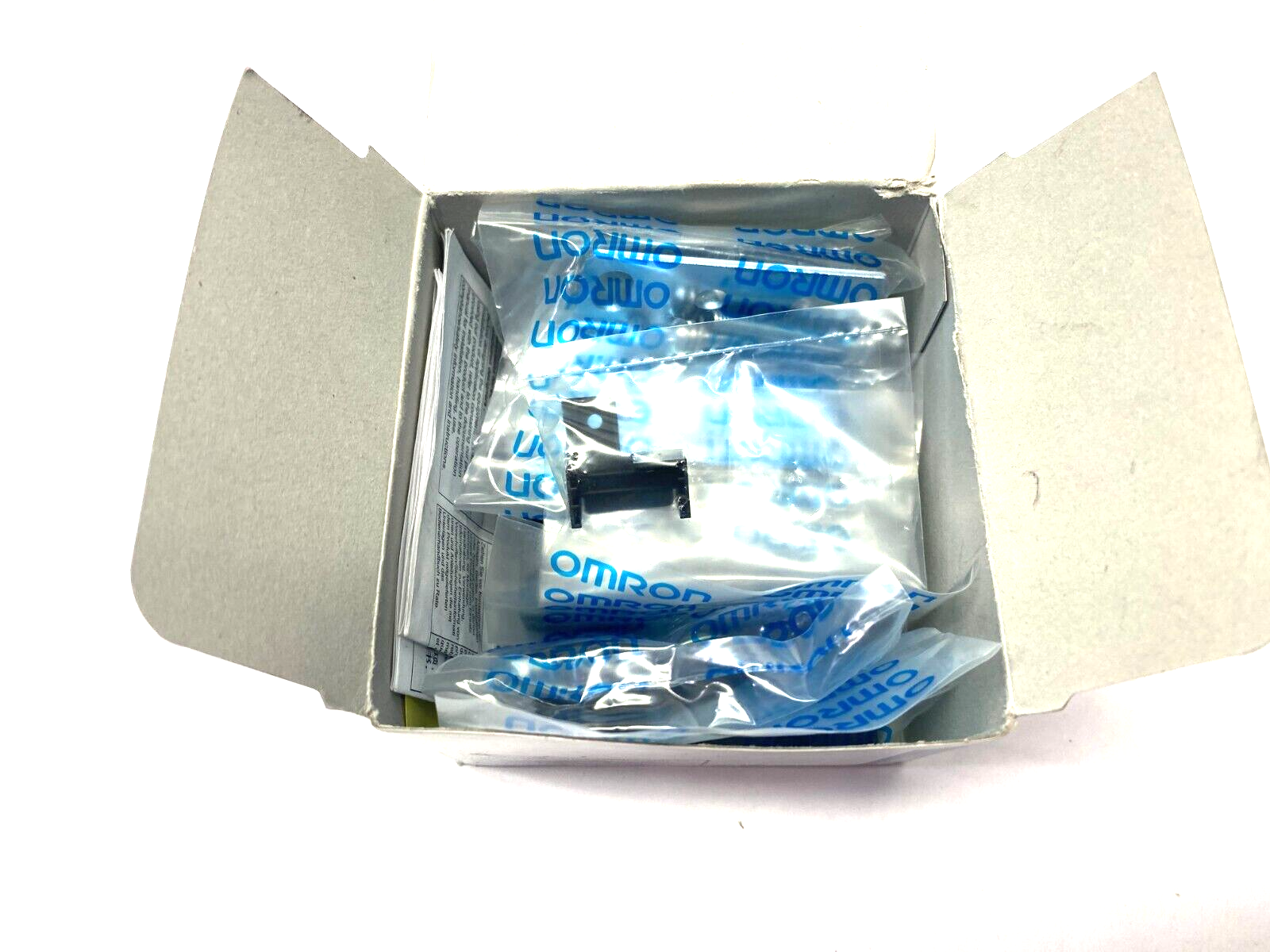 Omron E3JM-10L-NN Through-Beam Photoelectric Switch Sending Unit 24-240VAC - Maverick Industrial Sales