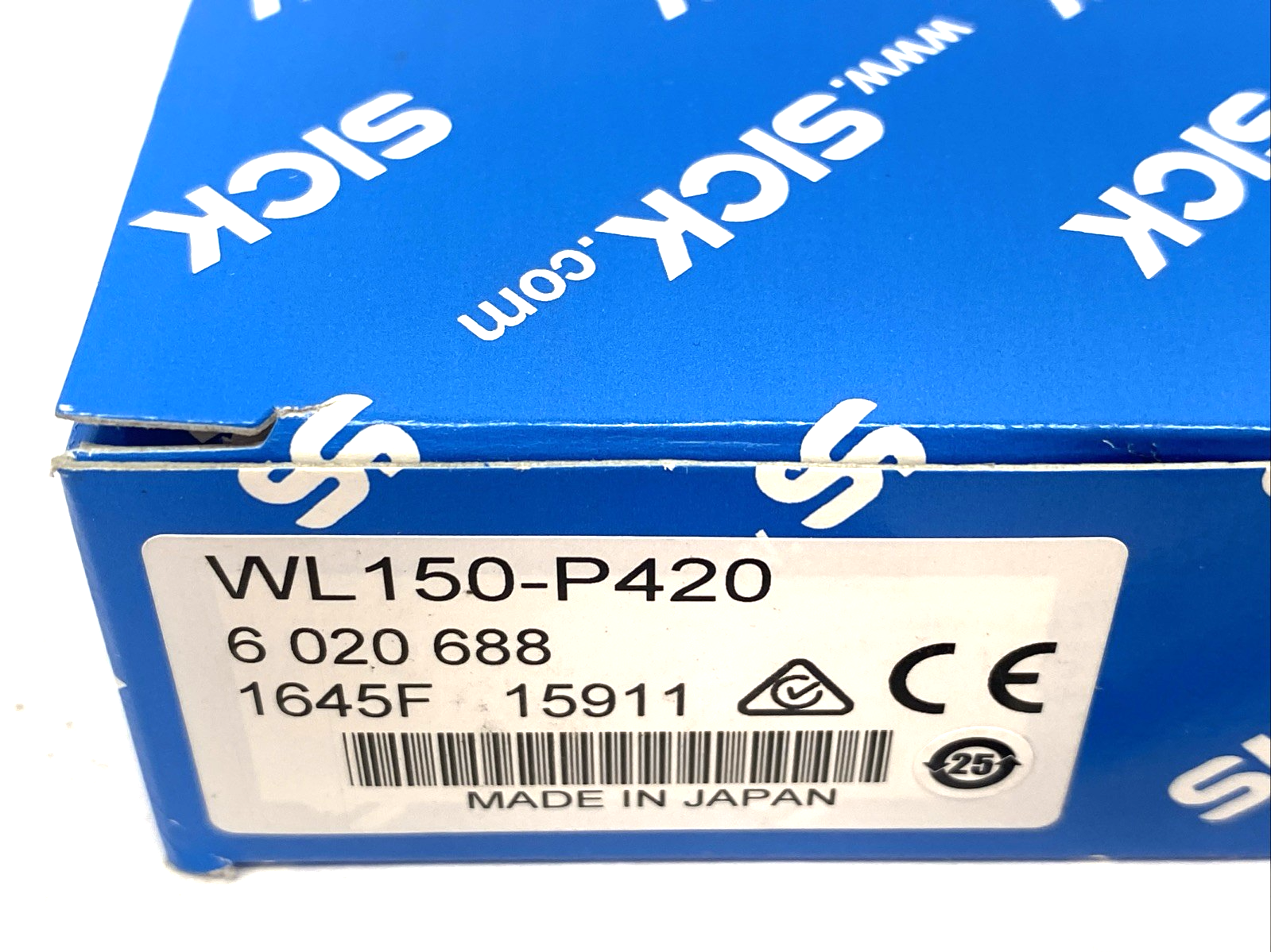 Sick WL150-P420 Photoelectric Retro-reflective Sensor, Dual-lens System, 6020688 - Maverick Industrial Sales