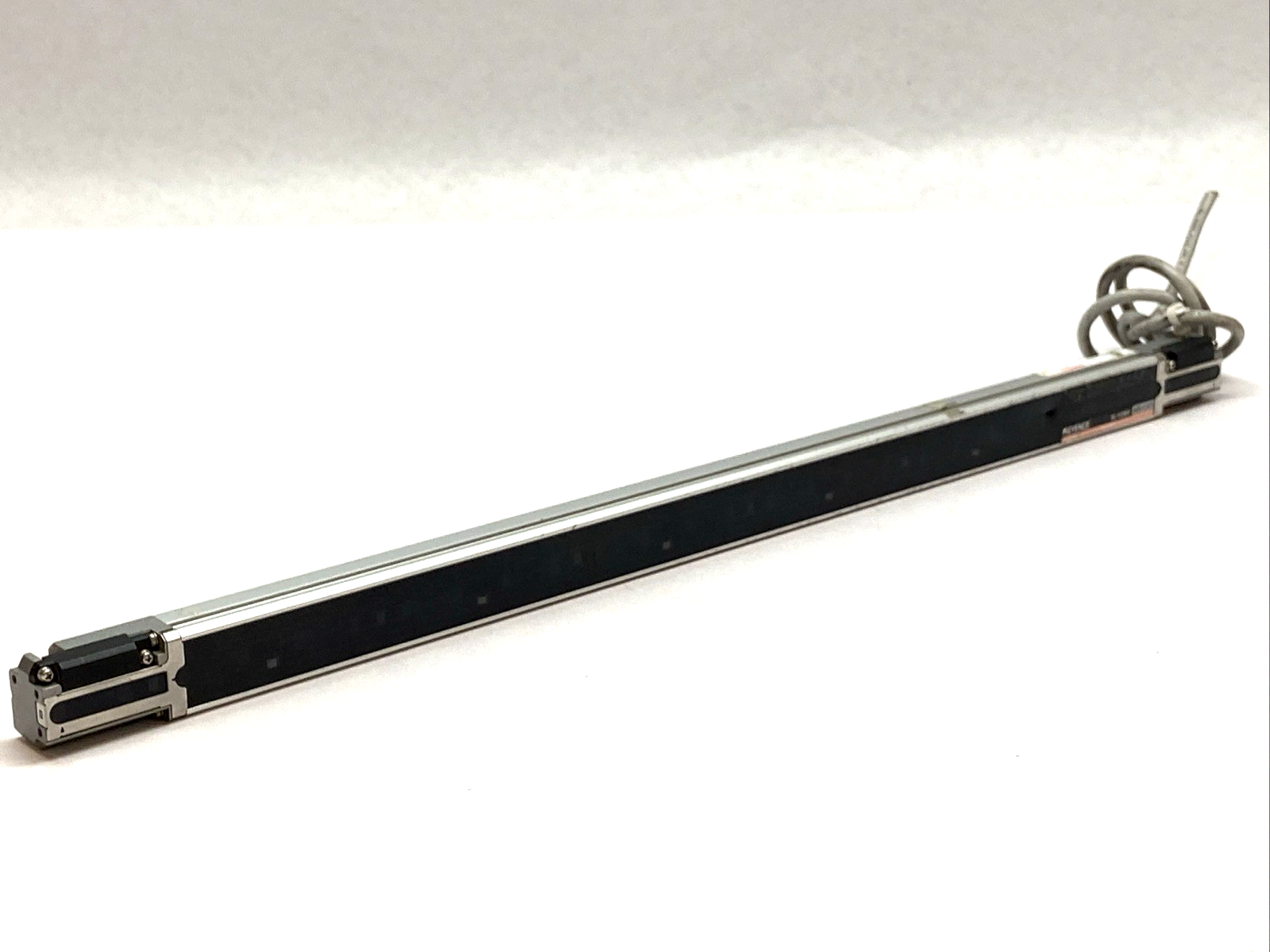 Keyence SL-V28H-T Safety Light Curtain Transmitter 28 Beam 24VDC IP65 - Maverick Industrial Sales