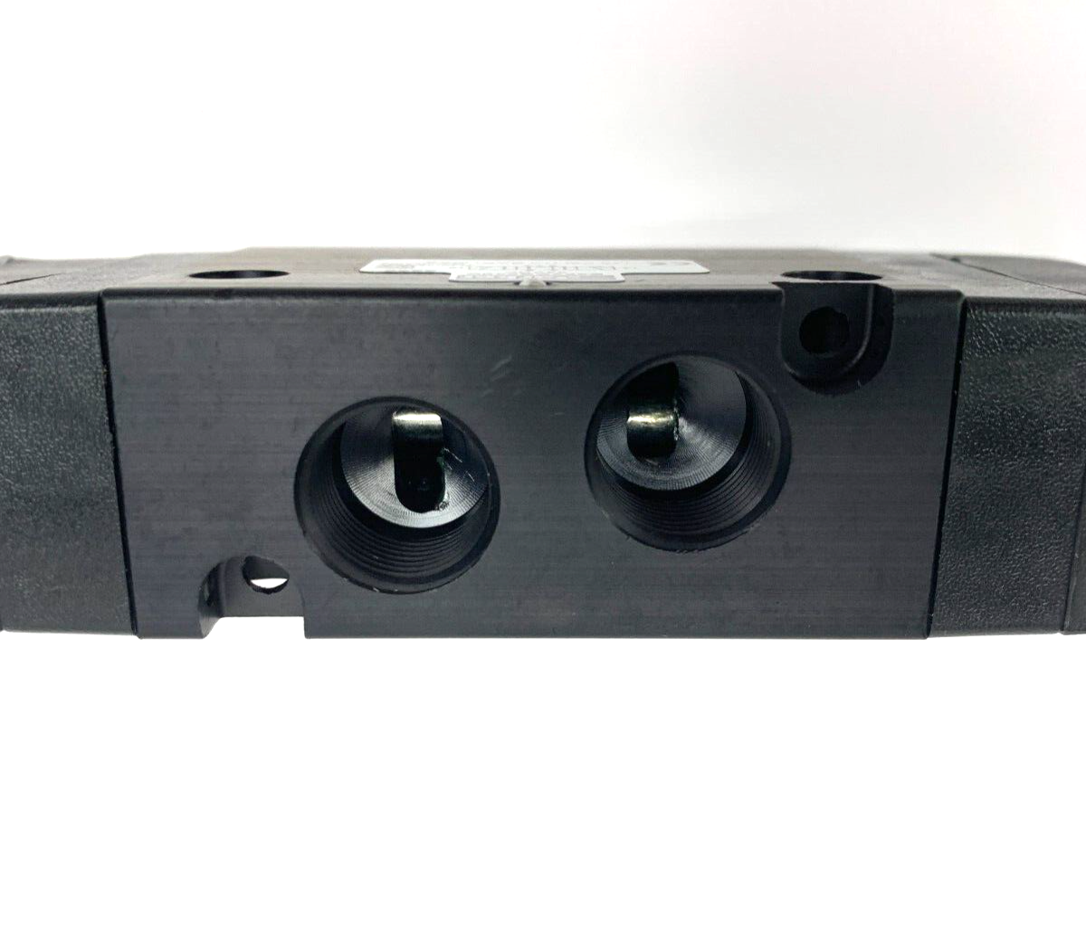 Parker B562BB549C Double Solenoid Valve 3-Port 3/8" P2E-KV32C Solenoids - Maverick Industrial Sales