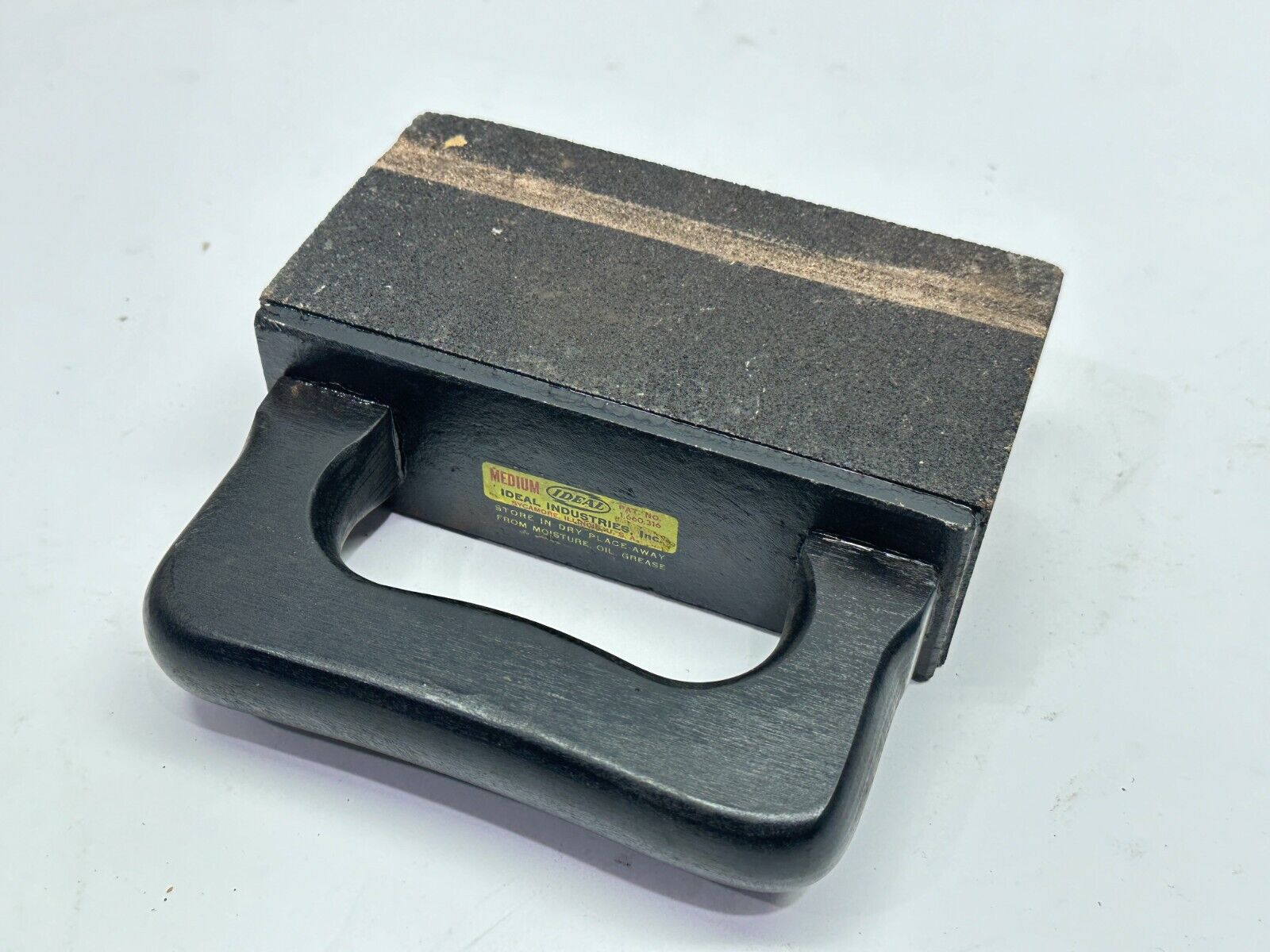 Ideal 80-389 Medium Resurfacer Block w/ Handle 6" x 2" x 3" - Used - Maverick Industrial Sales