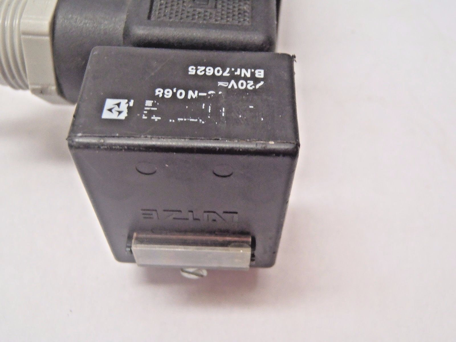 120-307-1-22012 | Concordia Valve w/ Lutze LRC-V3-N 0,68 - Used - Maverick Industrial Sales