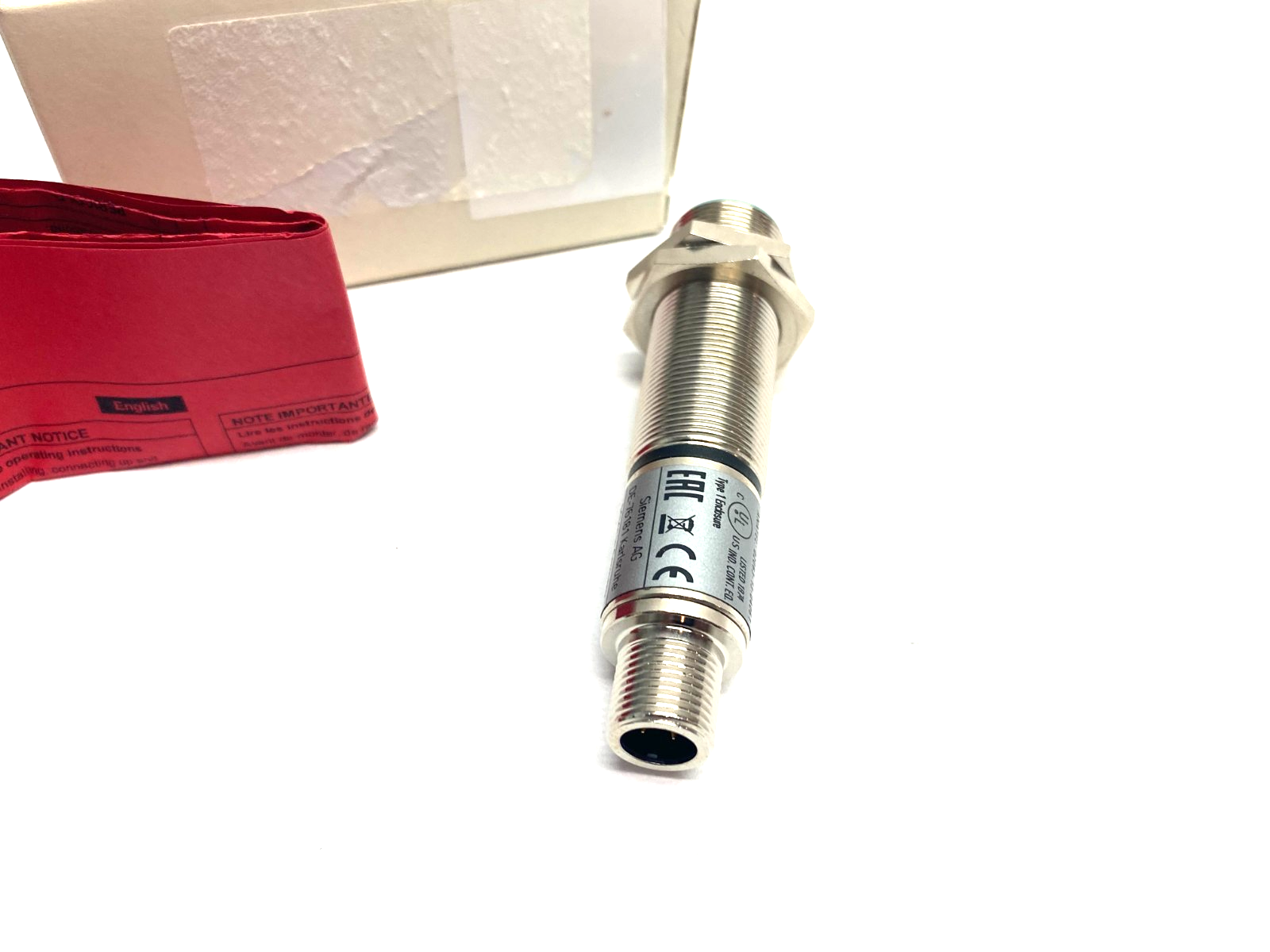 Siemens 6GT2821-1AC32 SIMATIC RF210R IO-Link RF Reader V1.0 IP67 - Maverick Industrial Sales