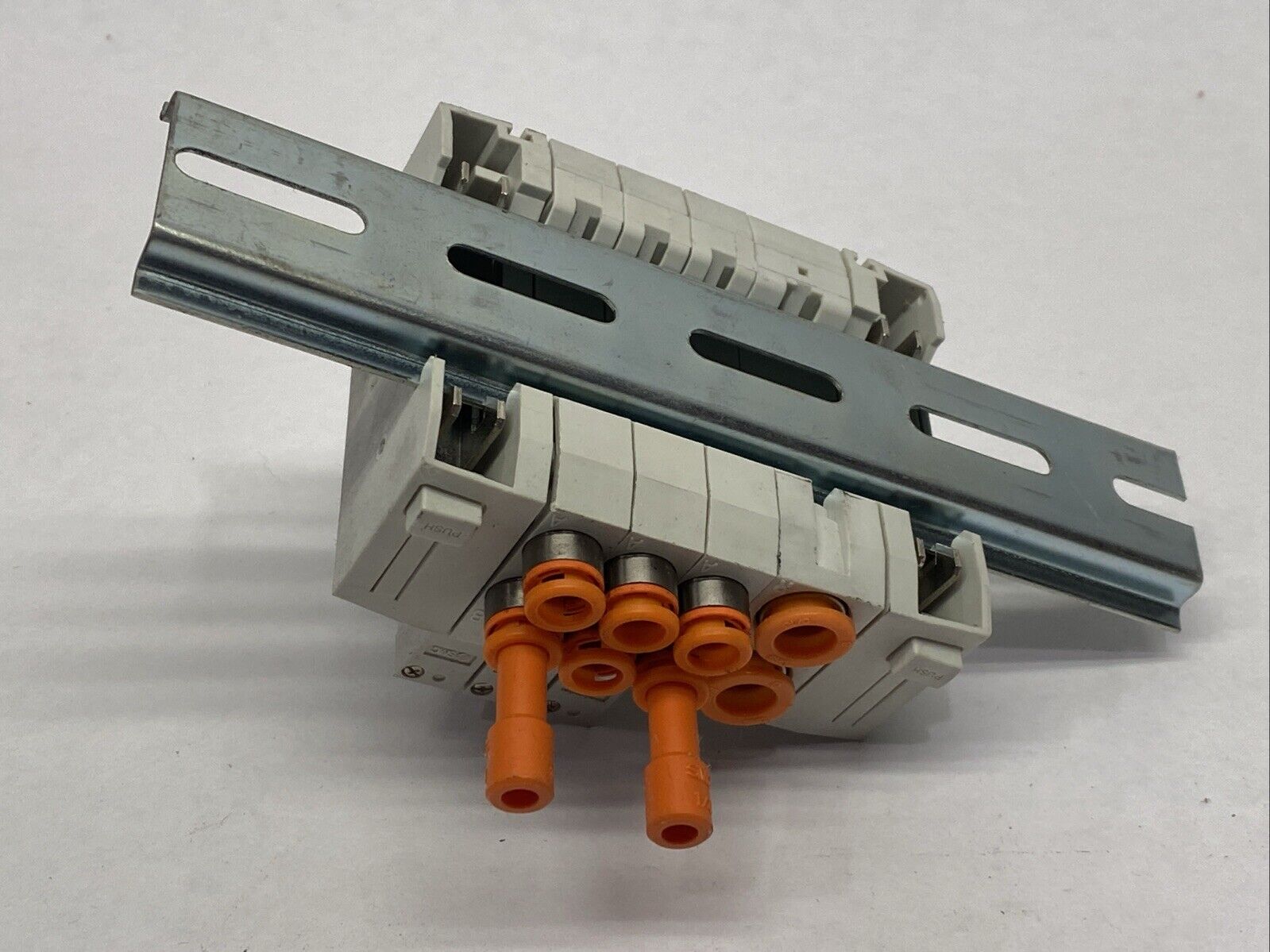 SMC SS5Y3-60-03U Cassette Style Manifold 3 Station w/ SY3140-5WOZ Solenoid Valve - Maverick Industrial Sales