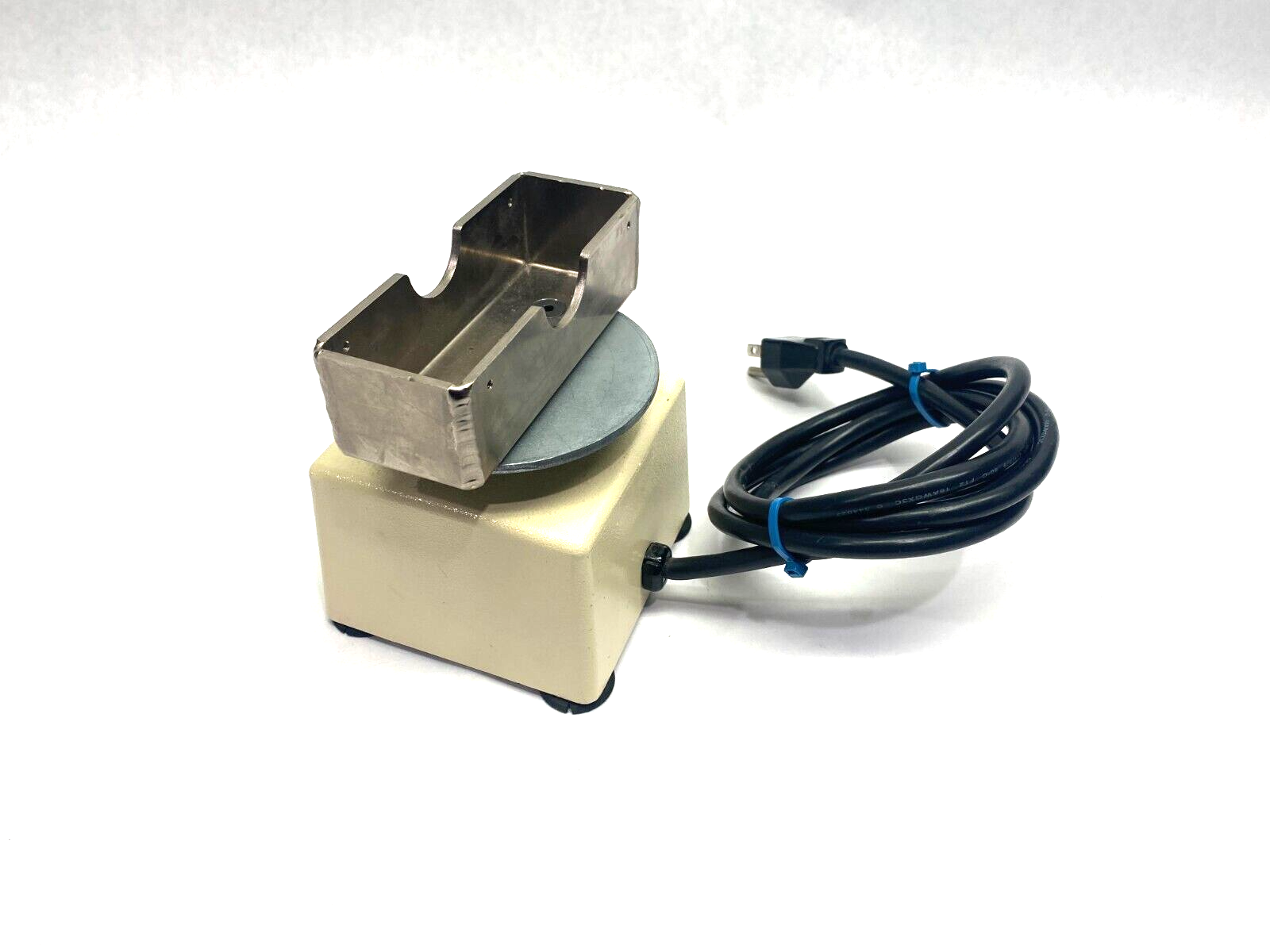 Buffalo No. 1A Laboratory Vibratory Shake Plate 3-Speed 115VAC - Maverick Industrial Sales