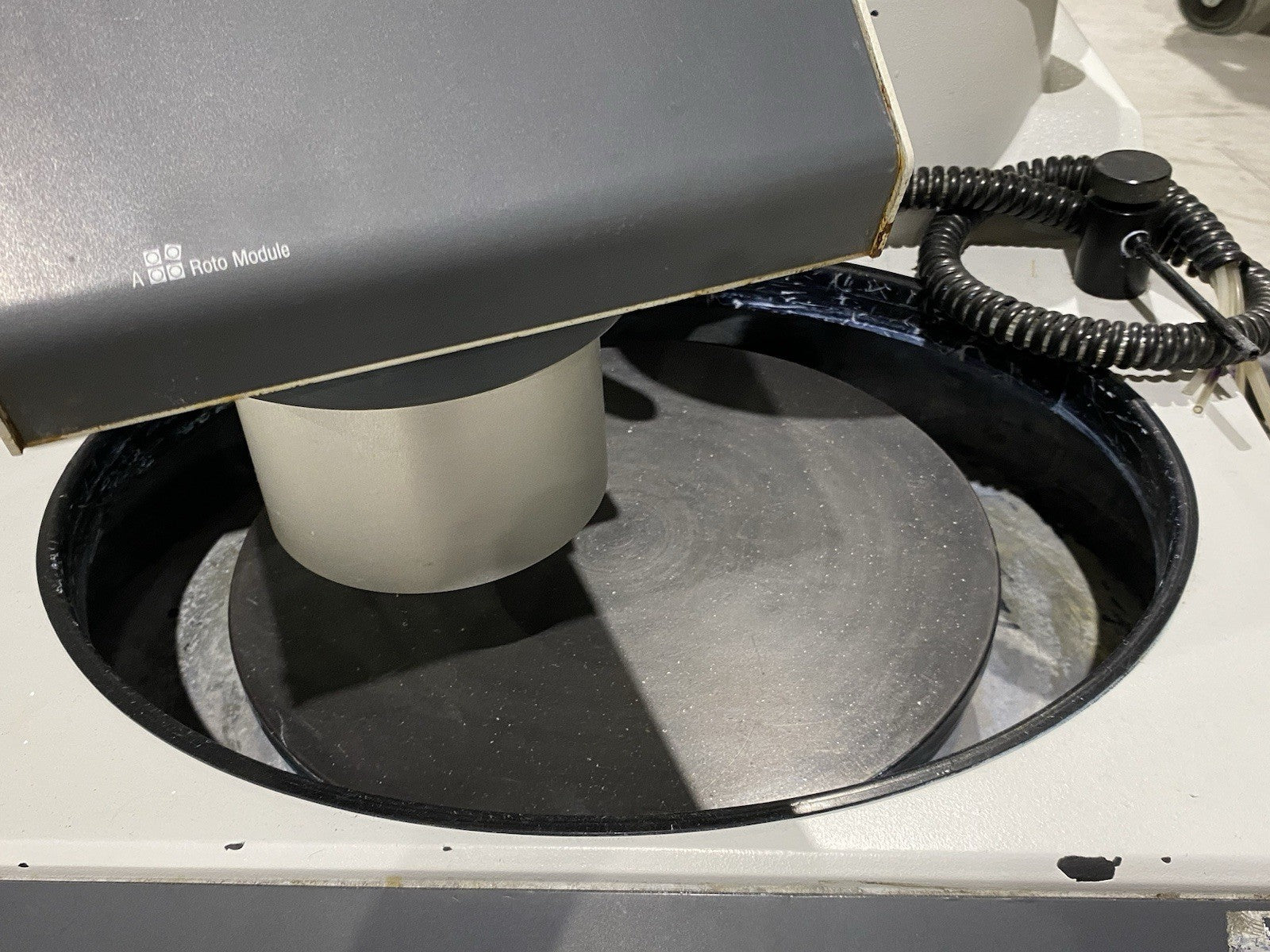 Struers 05286136 RotoPol-35 Lab Polishing/Grinder w/ 05256136 RotoForce-4 Head - Maverick Industrial Sales