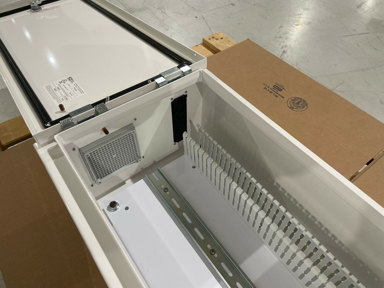 SCE Industrial Control Panel Enclosure 24"x9"x12" Saginaw Cabinet 4086462 M09756 - Maverick Industrial Sales