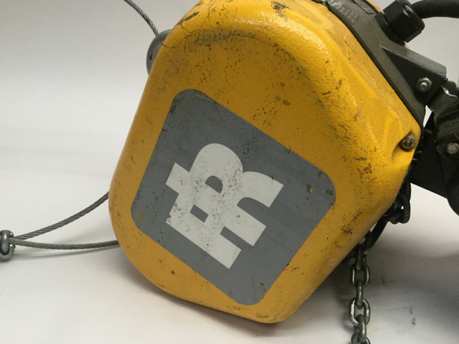 Ingersoll Rand Q50-1ND50E10-114CP Quantum Electric Chain Hoist 1/2 Ton - Maverick Industrial Sales