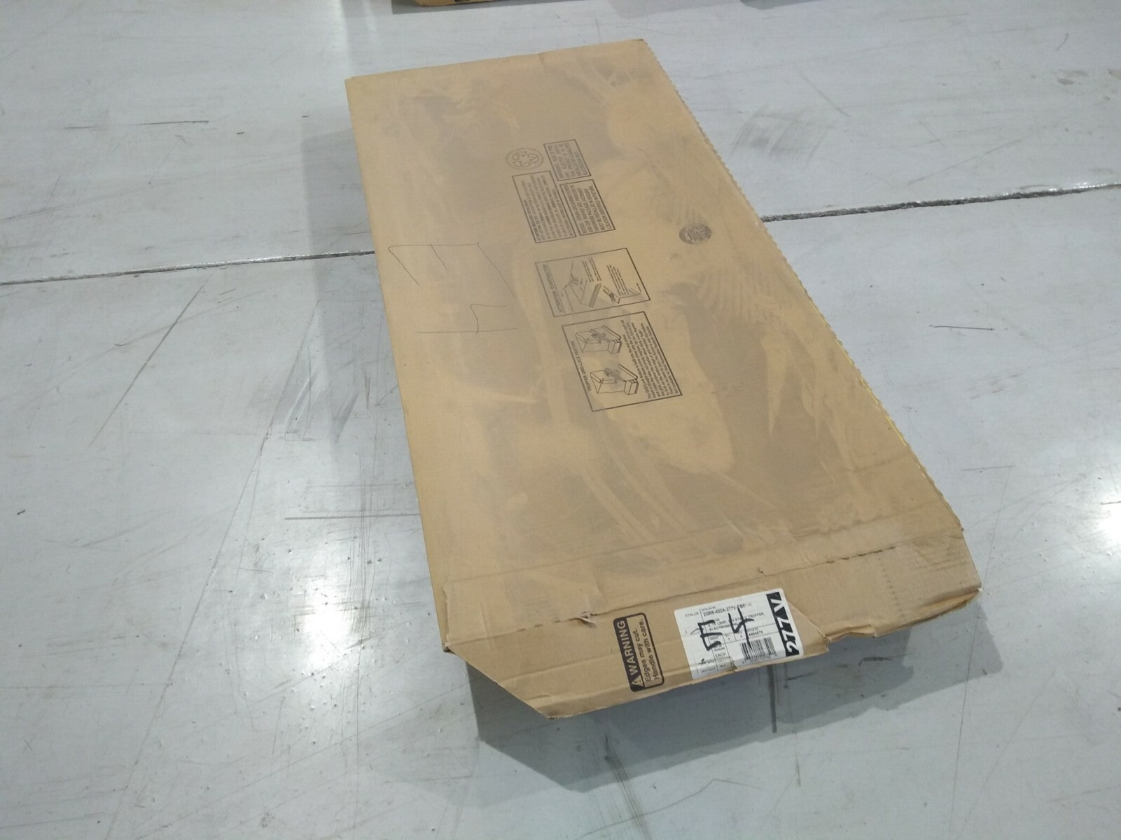 Cooper Metalux 2GR8-432A-277V-EB81-U Light Fixture 4 Lamp, 2'x4' Static Lensed - Maverick Industrial Sales