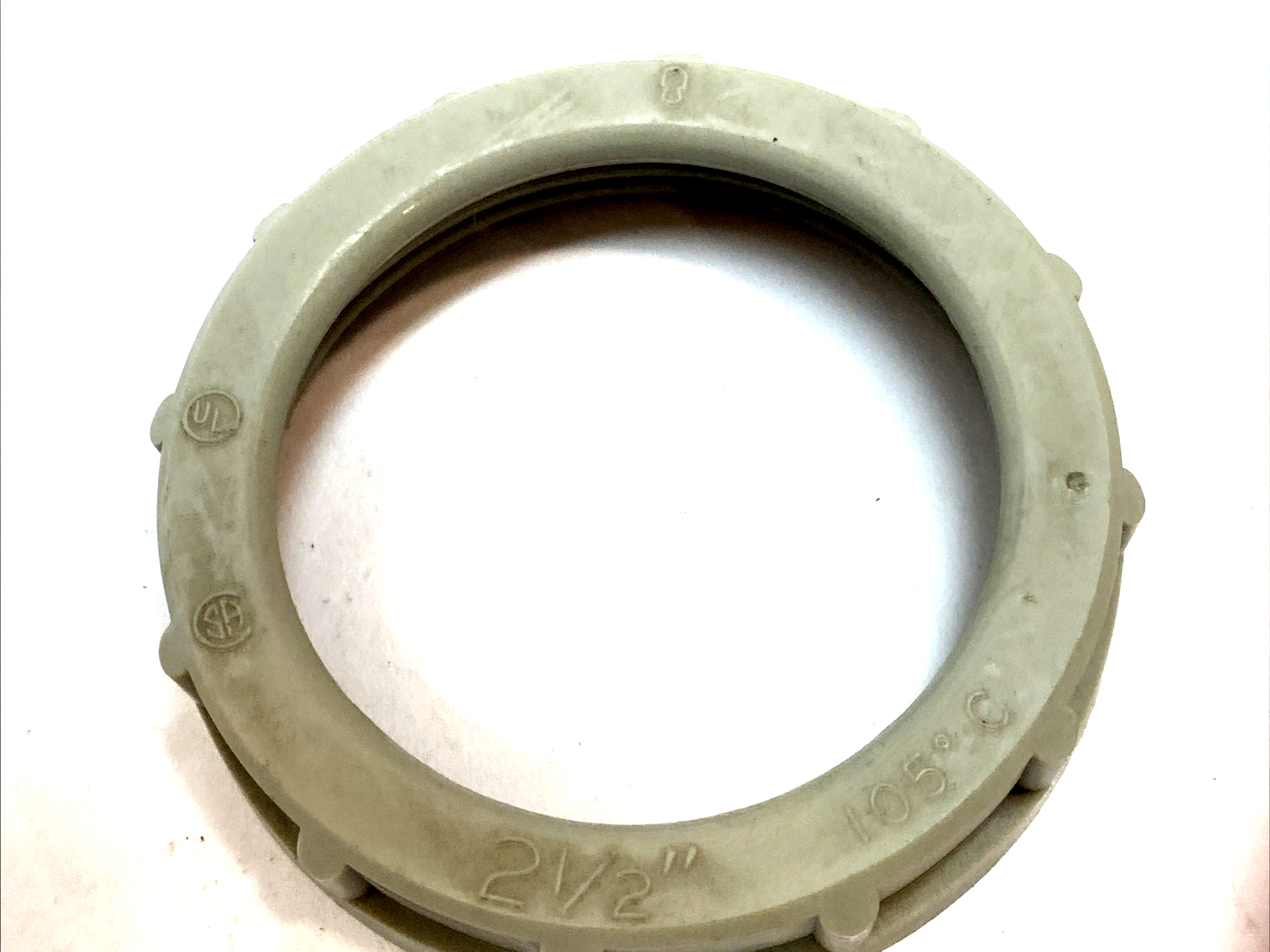 Thomas & Betts 228-TB Insulated Conduit Bushing 2-1/2" - Plastic NPT LOT OF 5 - Maverick Industrial Sales
