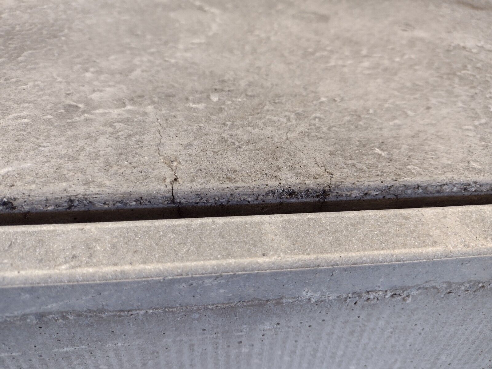 Quazite PG2436BA18 24 x 36 x 18 in Poly Concrete 22-Tier Box with PG2436HA0009A - Maverick Industrial Sales