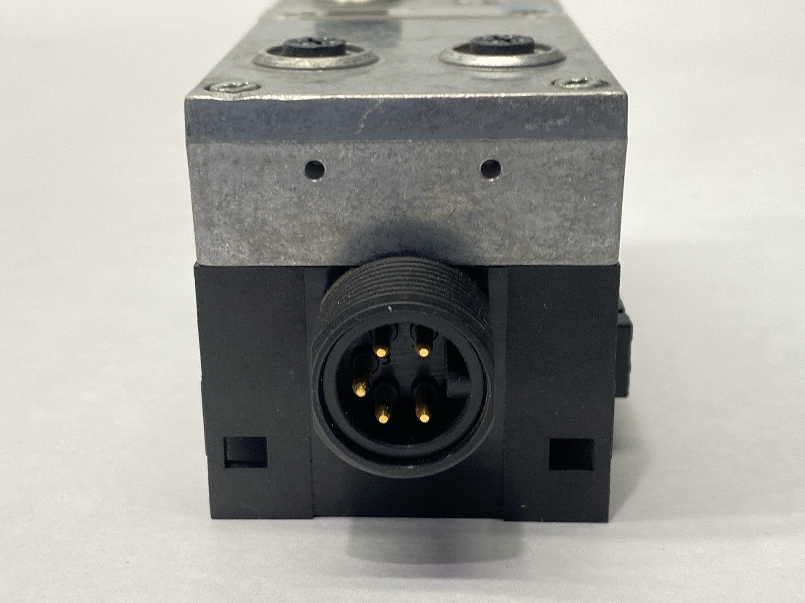 Festo CPX-FB33 Bus Node 548755 w/ CPX-GE-EV-S-7/8/5POL Interlinking Block 541244 - Maverick Industrial Sales