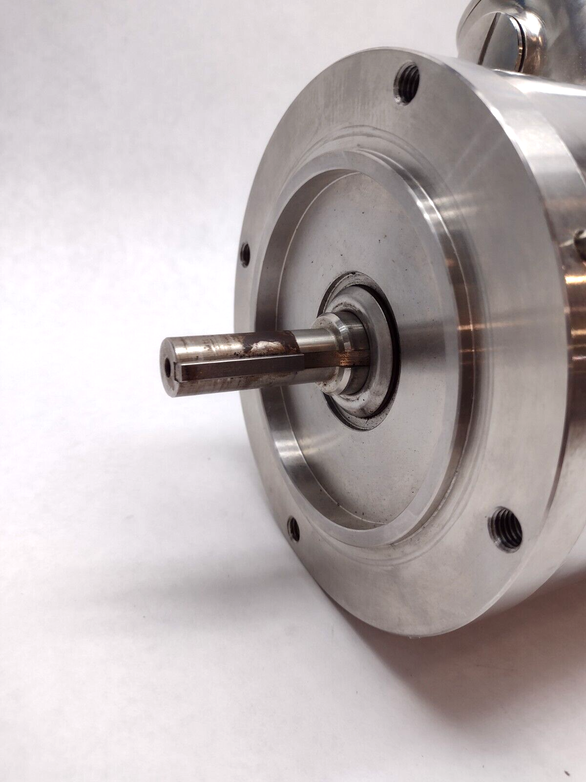 Boston Gear HUTF-5/8SS TEFC 56C IP69K 3PH 230/460V 1HP 1750 RPM S.F: 1.15 - Maverick Industrial Sales