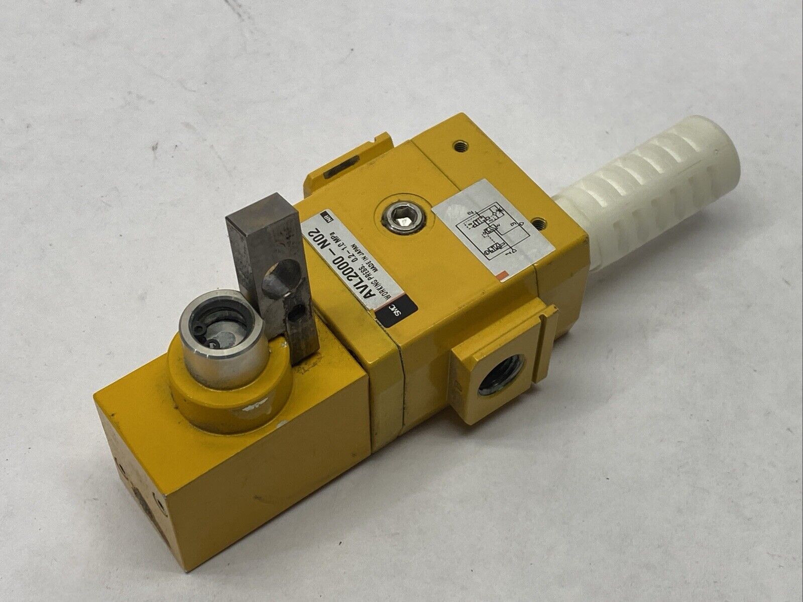 SMC AVL2000-N02 Soft Start Lock-Out Valve 24VDC - Maverick Industrial Sales