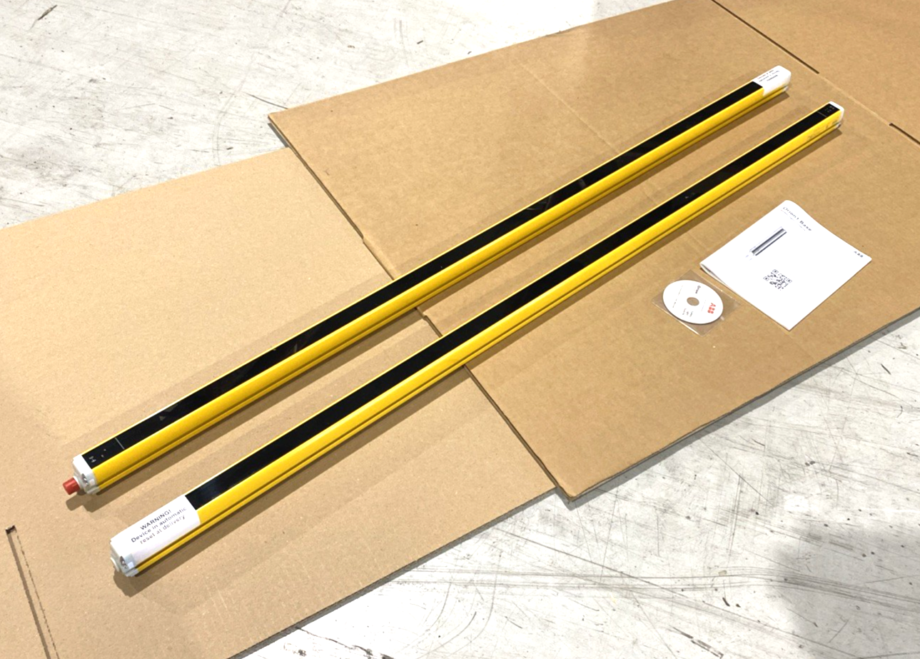 ABB 2TLA022302R0700 Orion1-4-30-120-B Safety Light Curtain Set, 30mm Resolution - Maverick Industrial Sales