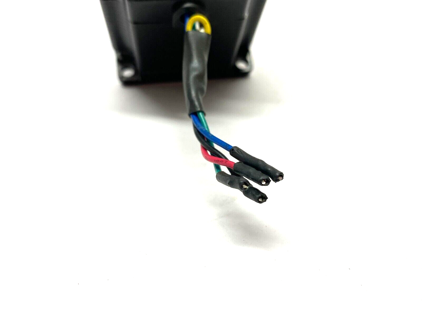 KL23H256-20-6A Single Shaft NEMA23 Motor 1.4A - Maverick Industrial Sales