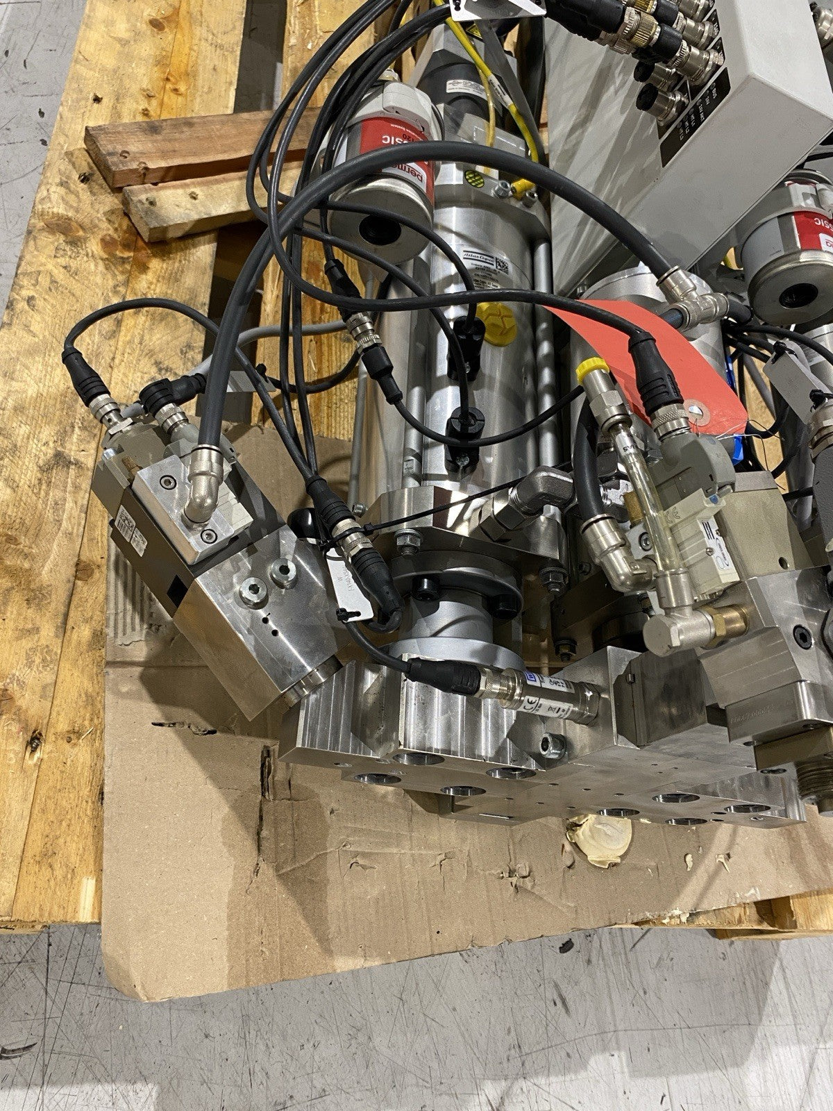 Atlas Copco 83724.000045 80CC SCA Tandem Dispense Meter (Needs Repair) - Maverick Industrial Sales