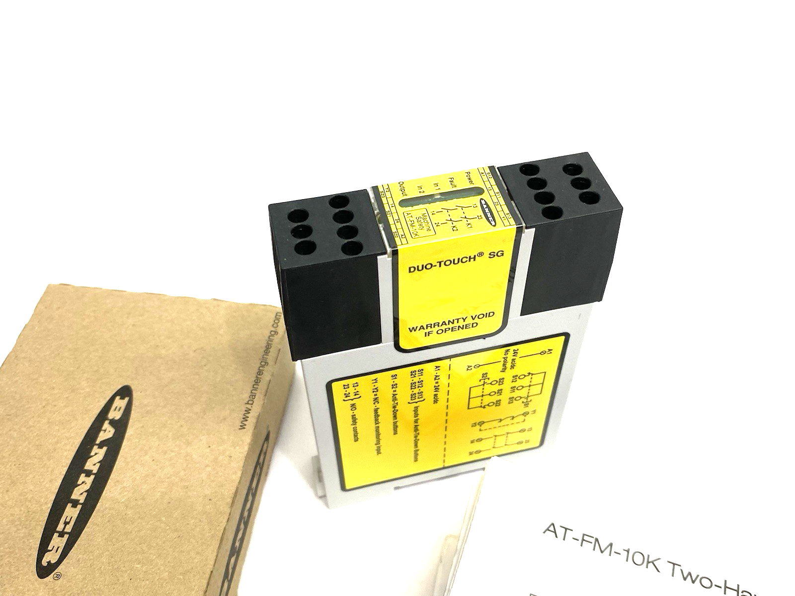 AT-FM-10K | Banner DUO-TOUCH Two-Hand Control Module 60698 - New – Open box - Maverick Industrial Sales