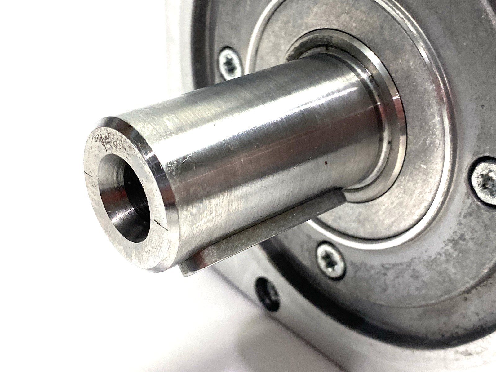 1FT7086-5AC70-1CB0 | Siemens SIMOTICS S Synchronous motor 1FT7, M0=28Nm (100K) - Used - Maverick Industrial Sales