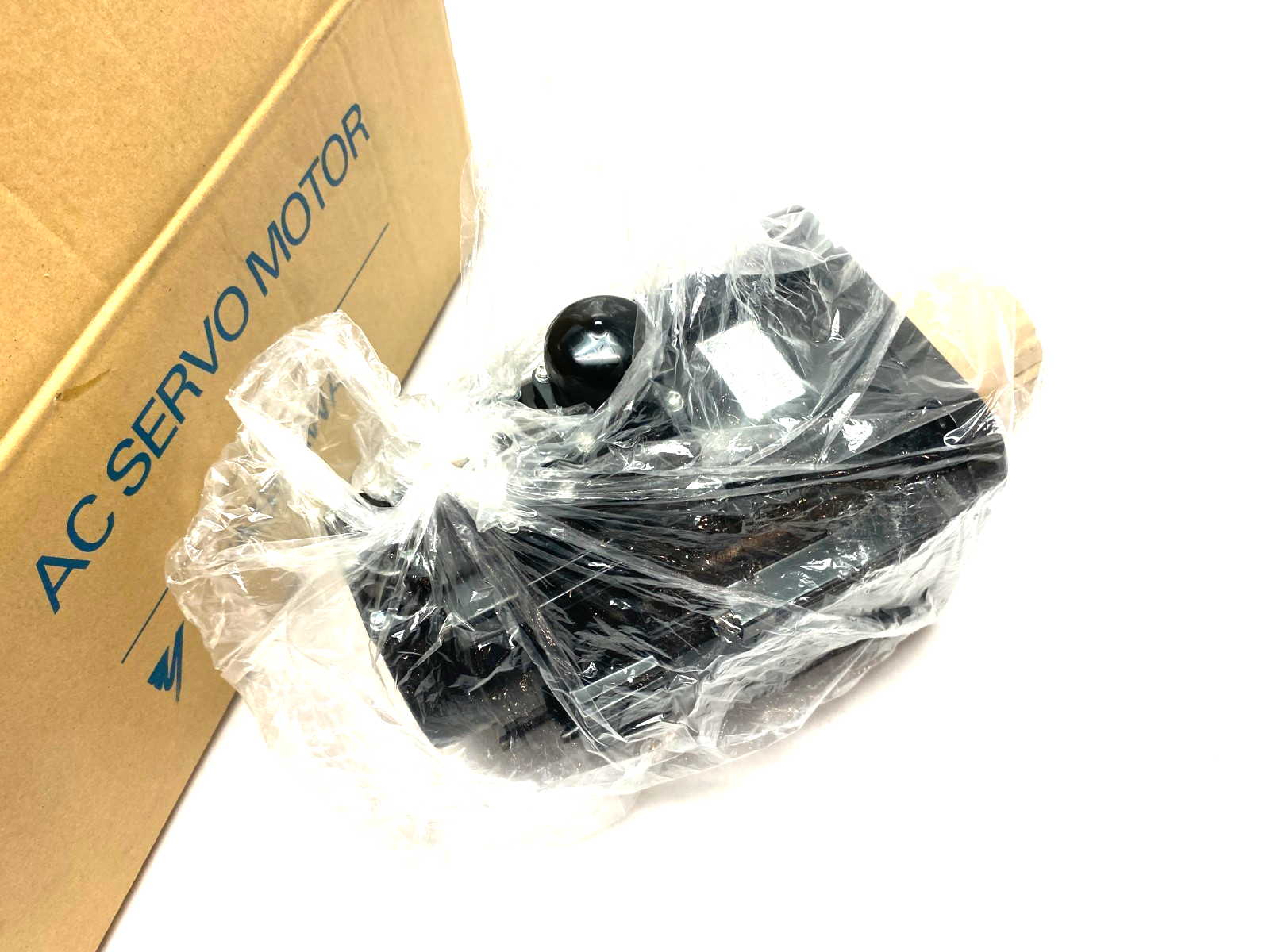 Yaskawa SGMRV-13ANA-YR12 AC Servo Motor ES165D, B/T Axis, Sigma - New – Open box - Maverick Industrial Sales