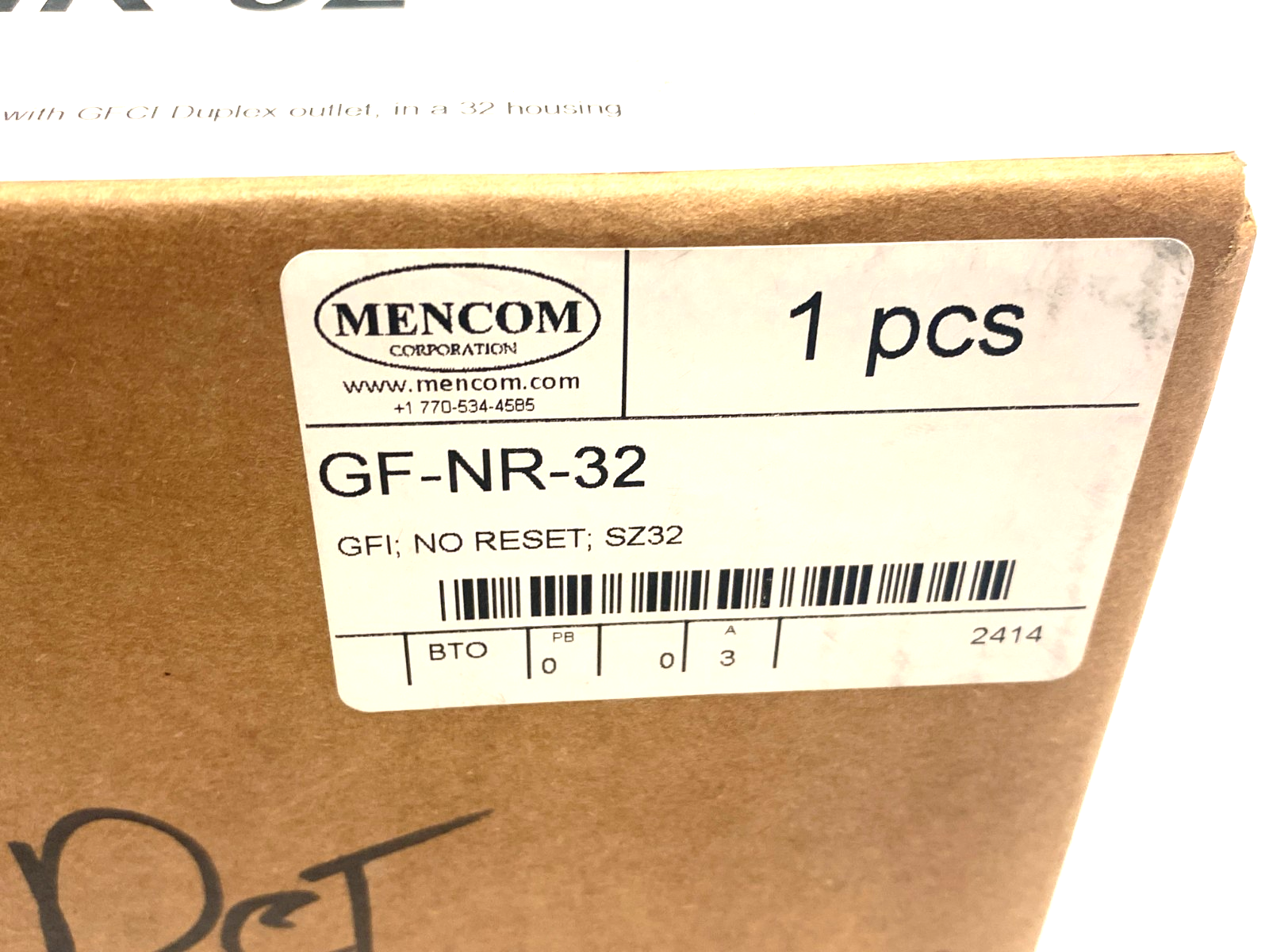 Mencom GF-NR-32 Panel Interface Connector w/ GFCI Duplex outlet SZ32 - Maverick Industrial Sales