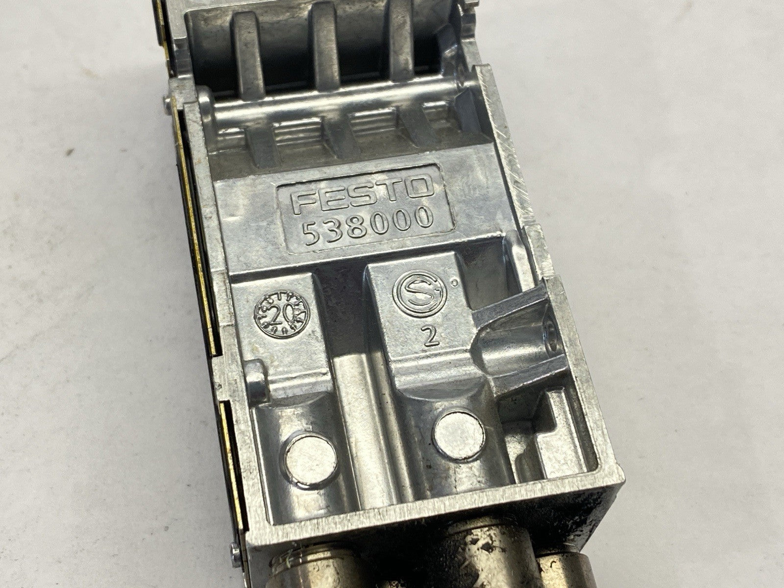 Festo VMPA2-FB-EMG-4 Electronic Module 537984 w/ VMPA2-FB-AP-2-1 Sub Base 538000 - Maverick Industrial Sales