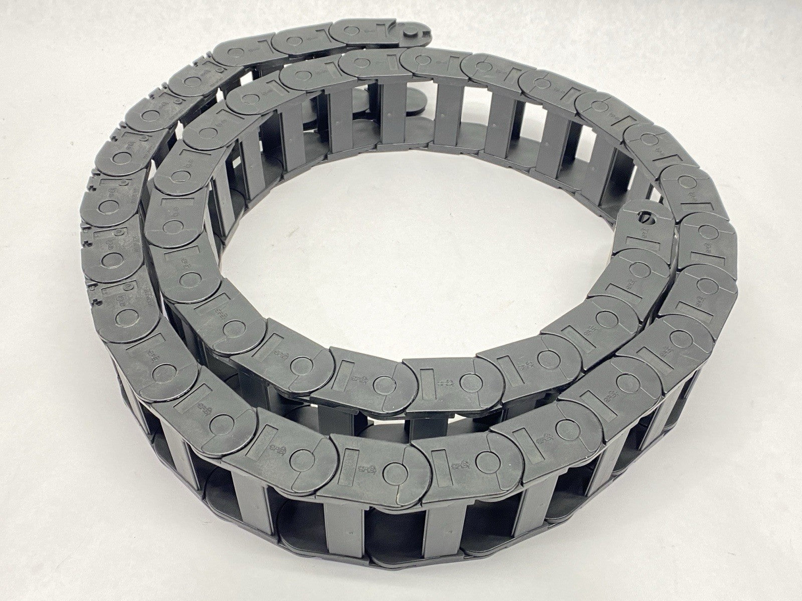 200.05.150.0 | Igus Series 200 Energy Chain 40 Links 6ft Length - New Other - Maverick Industrial Sales