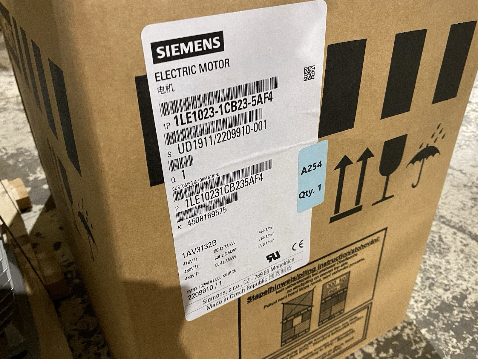 Siemens 1LE1023-1CB23-5AF4 Eagle Line SIMOTICS NEMA Premium Eff. Motor - Maverick Industrial Sales
