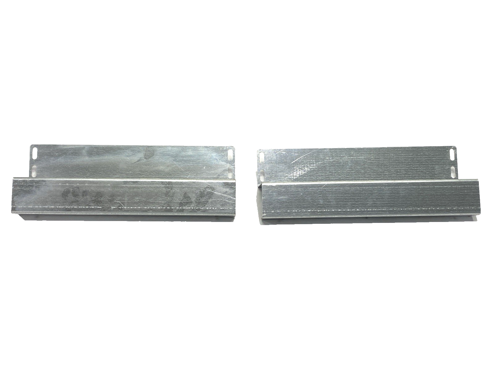 MB-15BF-135 | Mallard Gravity Flow Rail Bracket LOT OF 2 - New – Open box - Maverick Industrial Sales