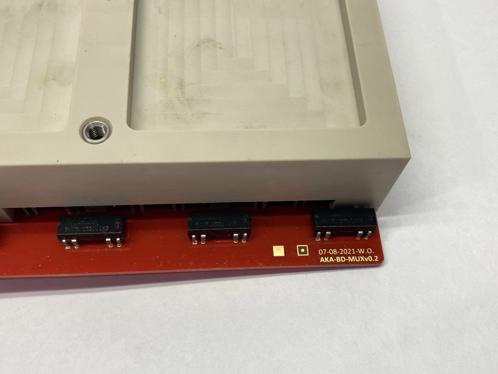 Steckerseite AKA-BD-MUX Probe Board - New – Open box - Maverick Industrial Sales