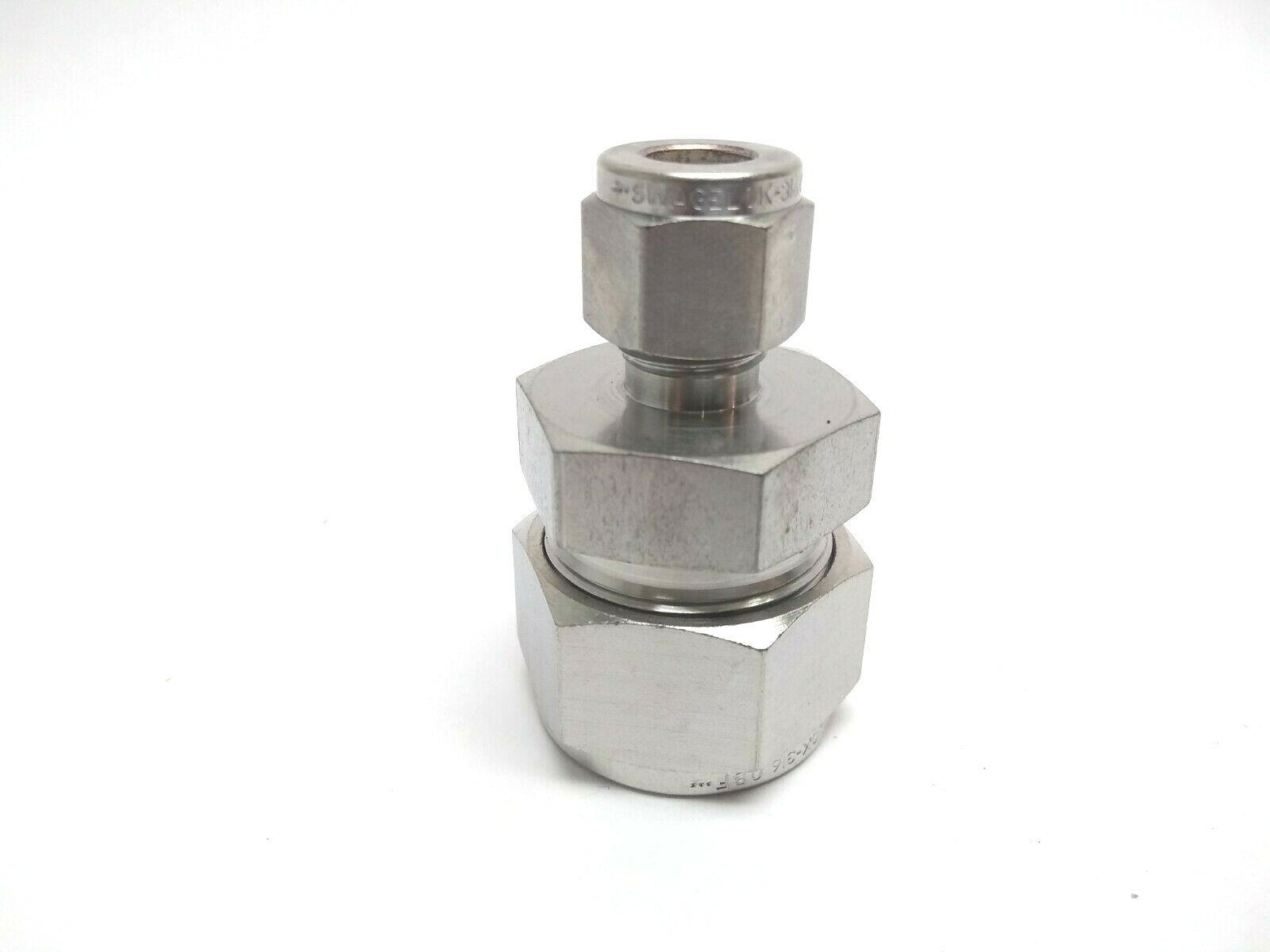 Swagelok SS-1210-6-5BT Reducing Union Tube Fitting 3/4 INCH x 5/16 INCH - Maverick Industrial Sales