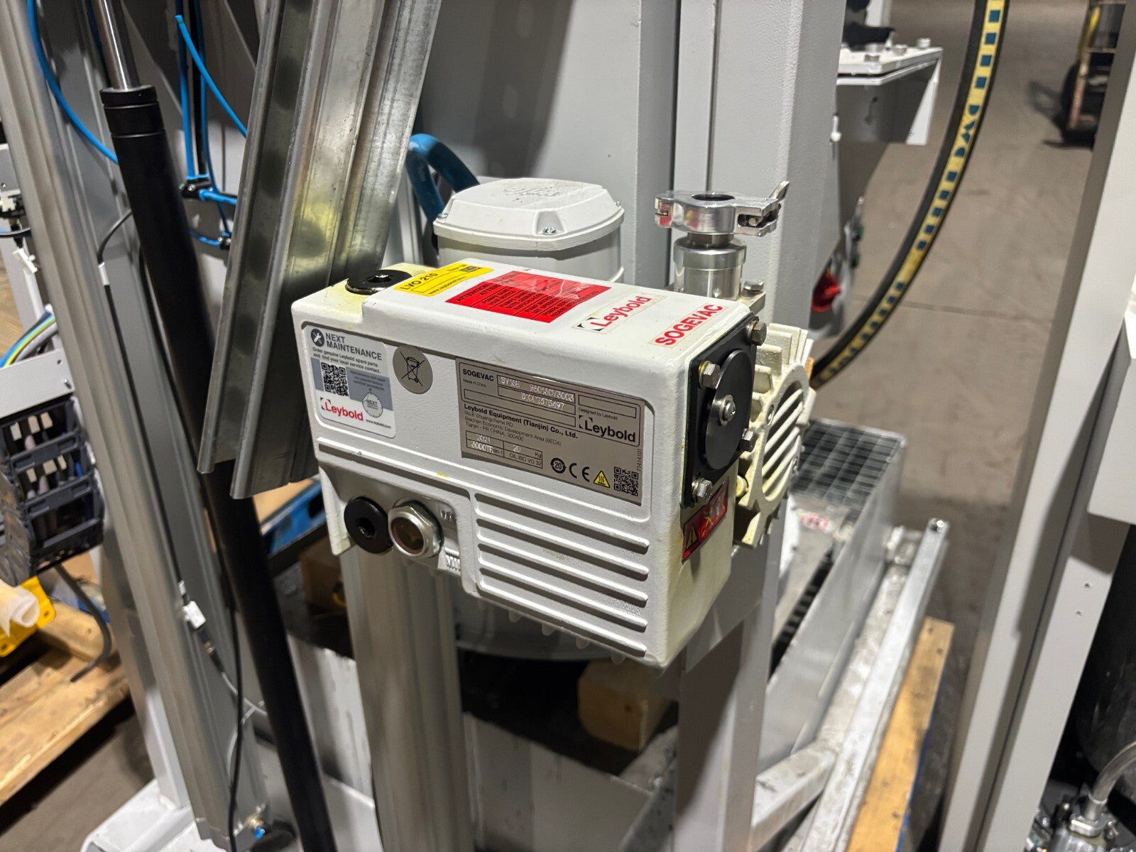 Scheugenpflug LiquiPrep LP804 50/50 Material Feeding System and Barrel Agitator - Maverick Industrial Sales