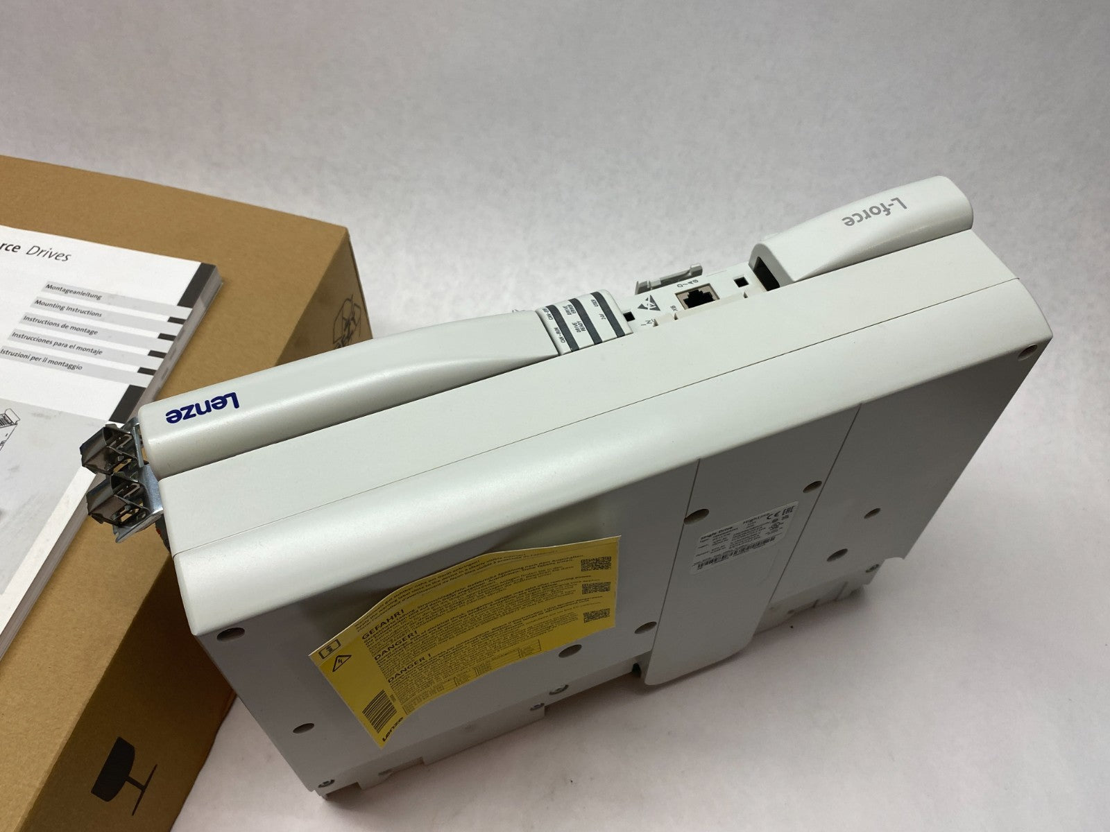 Lenze E94ASHE0244 HighLine Servo Inverter Drive 9400 Single Drive 3 x 400V - Maverick Industrial Sales