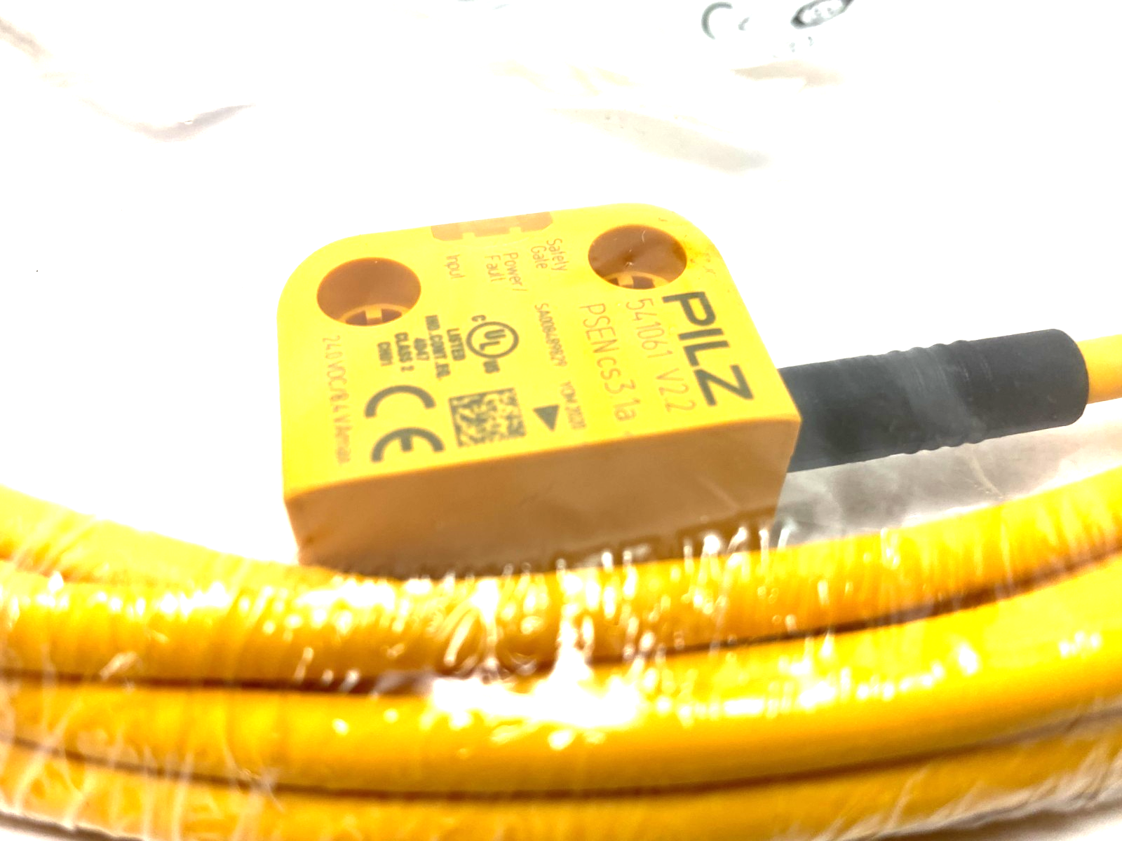 Pilz PSEN cs3.1a 1switch RFID Coded Safety Switch, 2-Safe SC Outputs, 541061 - Maverick Industrial Sales