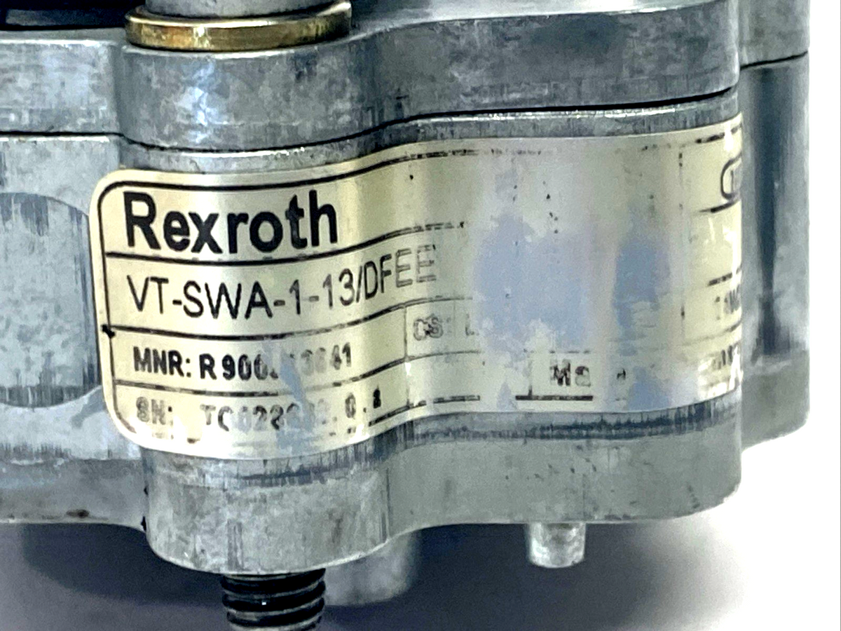 Bosch Rexroth R900618980 Valve VT-DFPC-A-23/G24K0/0A0V/V w/ R900913641 Sensor - Maverick Industrial Sales