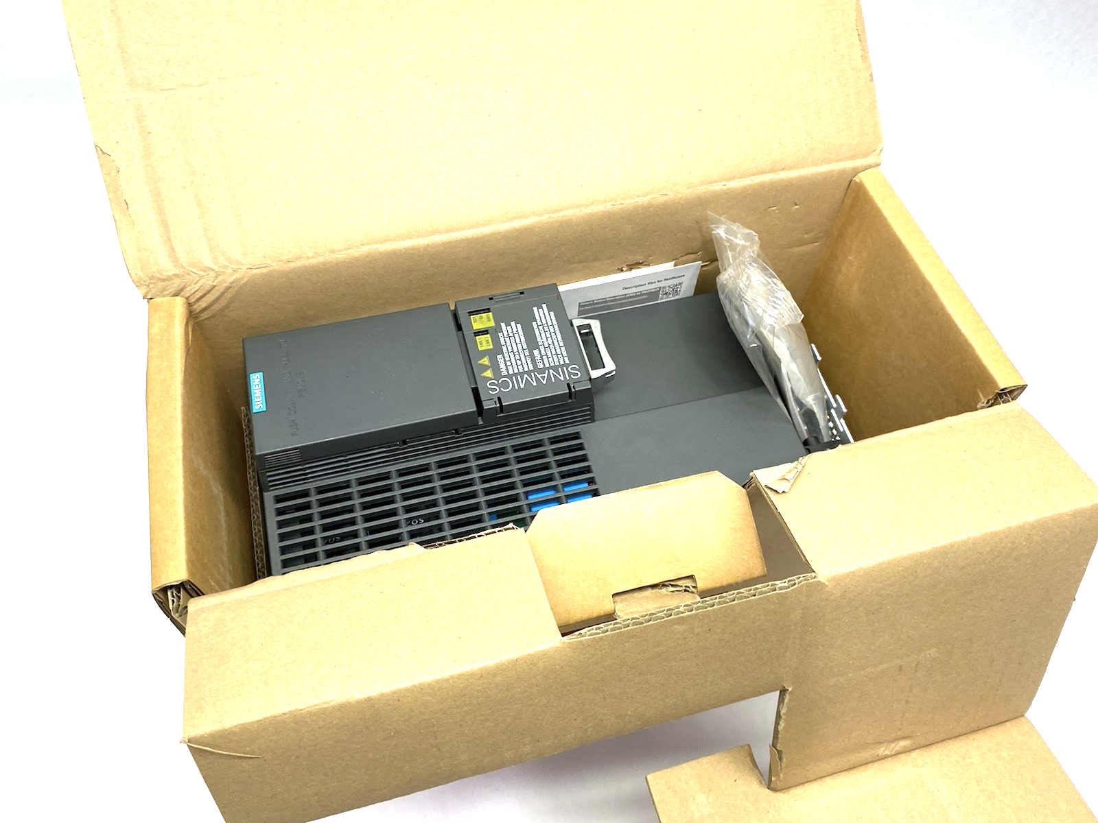 6SL3210-1KE23-2AF1 | Siemens SINAMICS G120C Drive Unit PN 15,0KW FILA - New – Open box - Maverick Industrial Sales