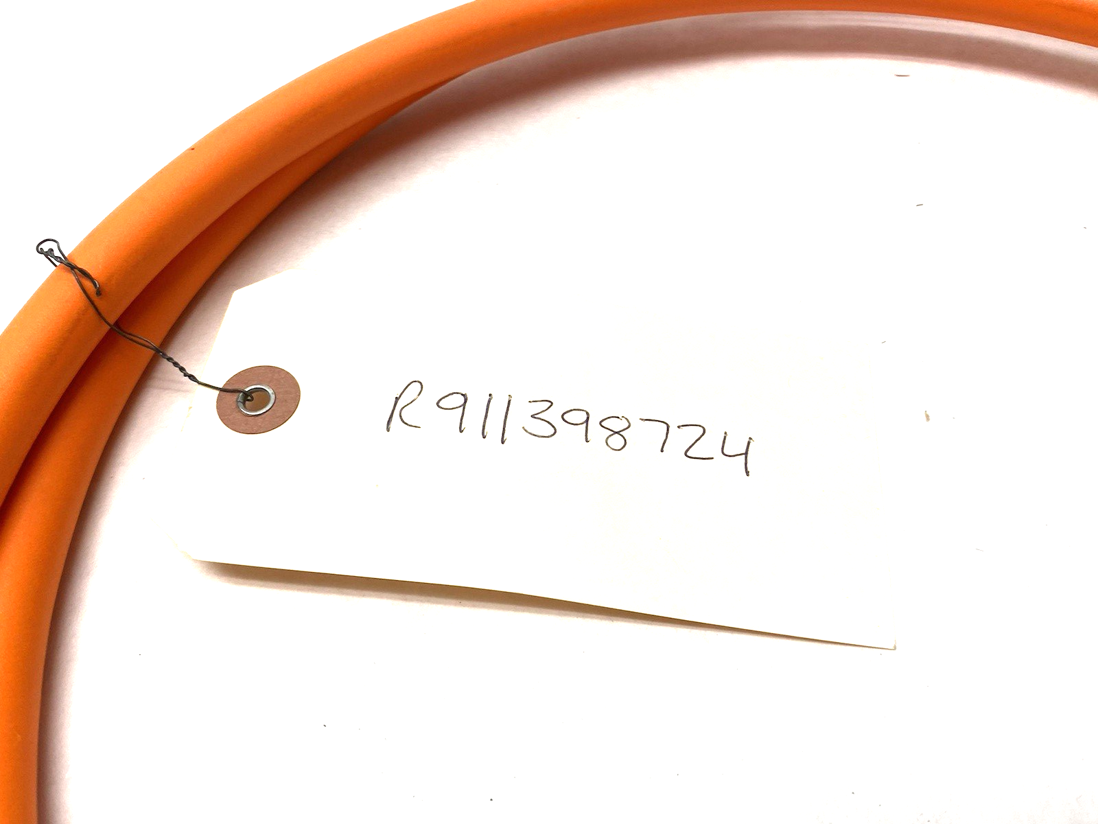 R911398724 | Bosch Rexroth Hybrid Servo Motor Cable 2m RH2-030DBB-NN-002,0 - New Other - Maverick Industrial Sales