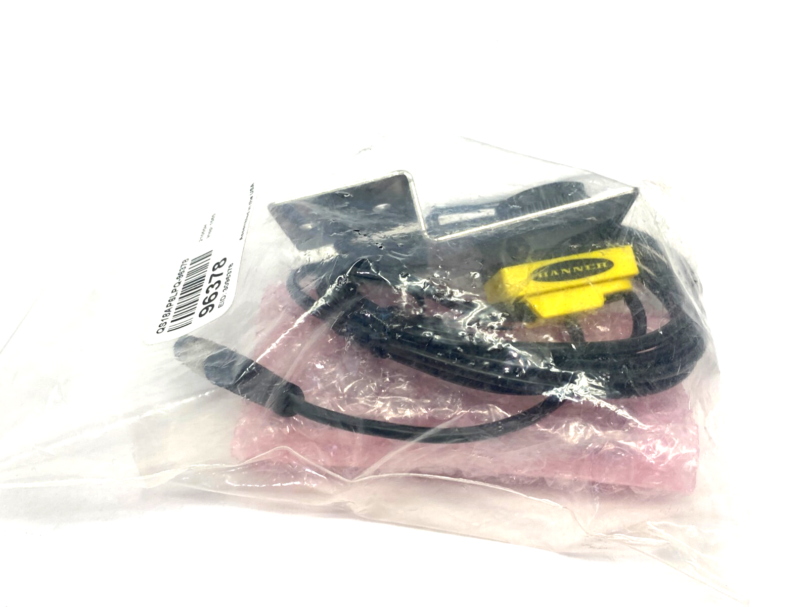 Banner QS18AP6LPQ-96378 WORLD-BEAM Polarized Retro Reflective Sensor - Maverick Industrial Sales