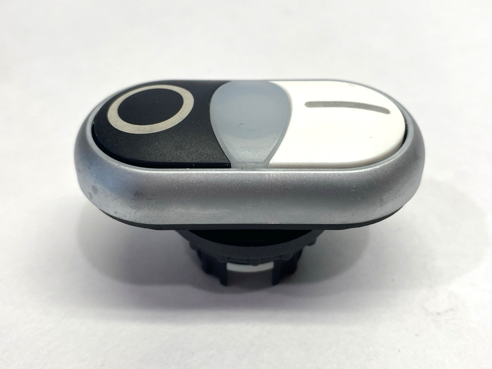 Eaton M22-DDL-WS-X1/X0 Illuminated On/Off Switch Body Pushbutton - Maverick Industrial Sales