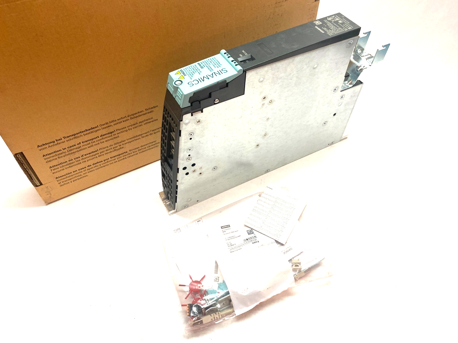 Siemens 6SL3120-1TE21-0AD0 SINAMICS S120 Single Motor Frequency Converter - Maverick Industrial Sales