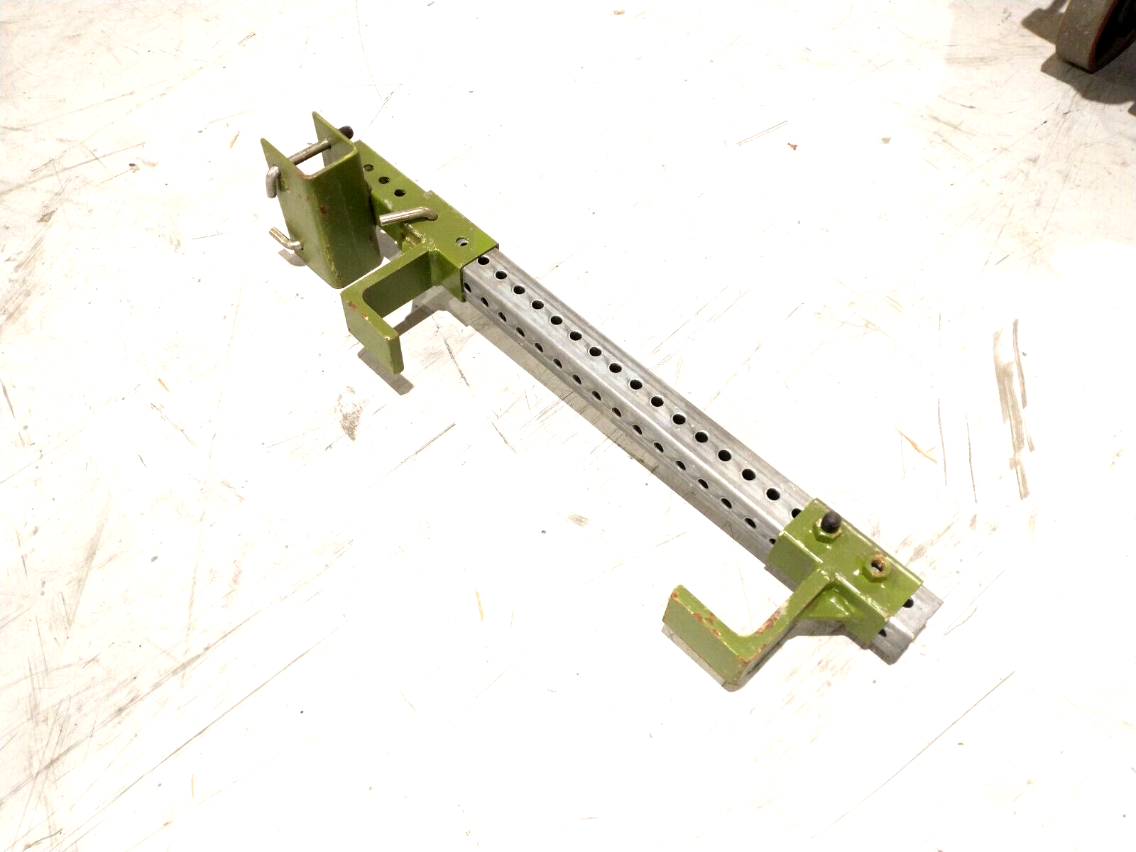 Swing-Lo SL-64D Side Mount Parapet Ladder Clamp - Maverick Industrial Sales
