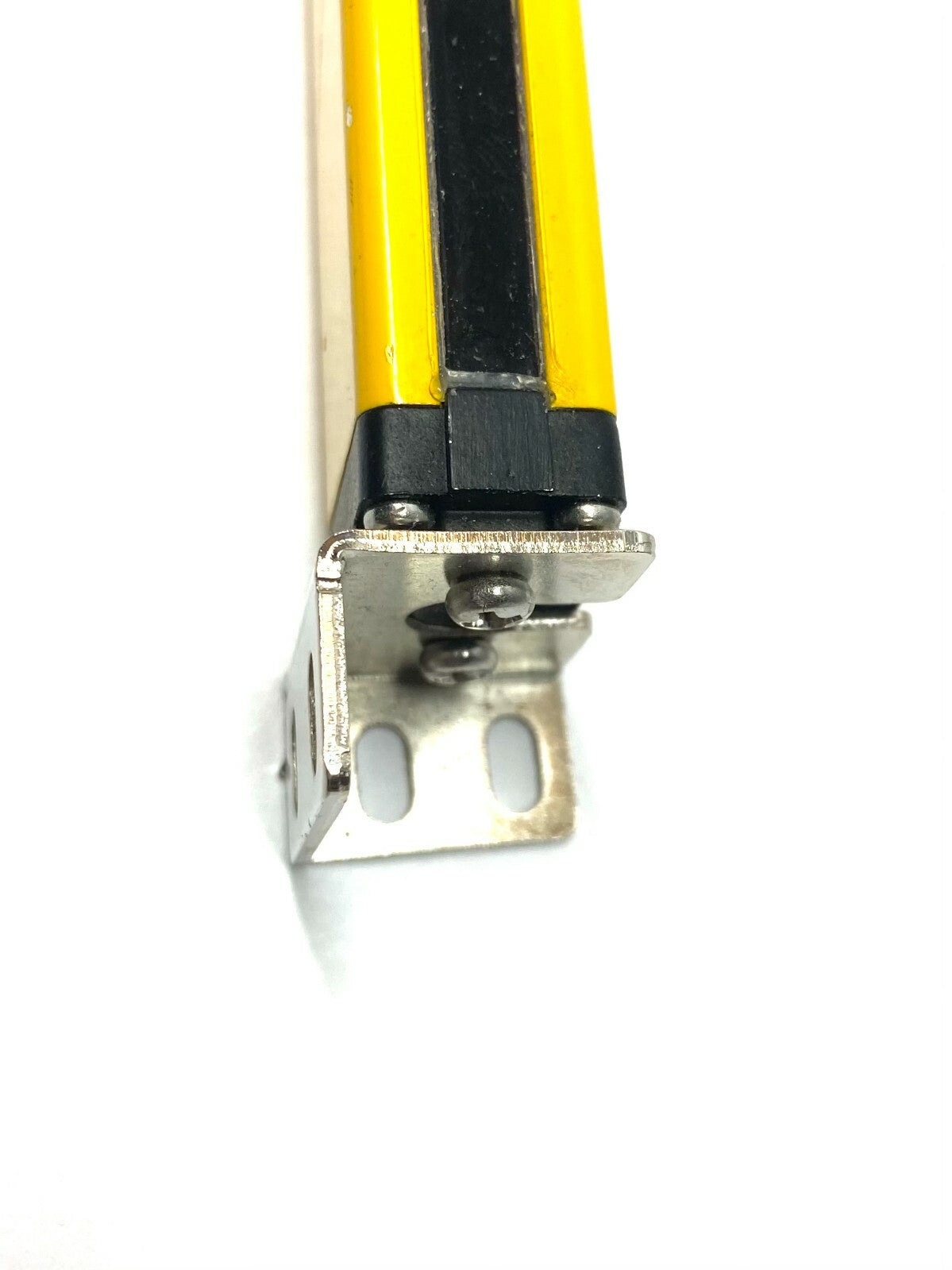 Sanil SMB-24B Area Sensor - Maverick Industrial Sales