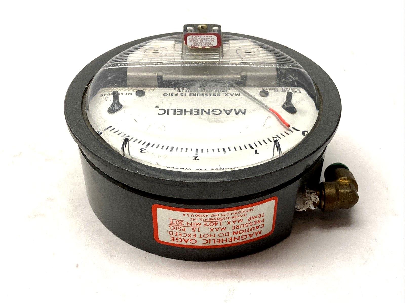 2004C | Dwyer Instruments Magnehelic Pressure Gauge Range 0-4" w.c. 15psig - Used - Maverick Industrial Sales