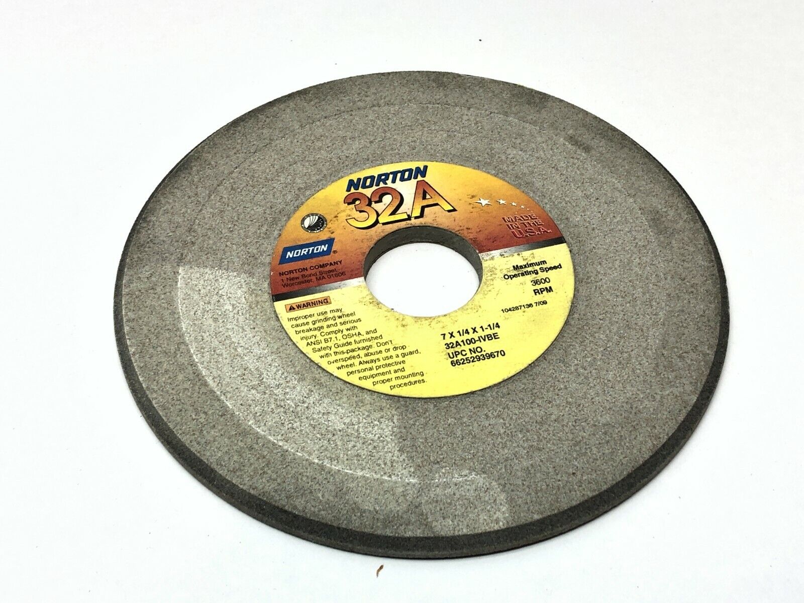 Norton 32A100-IVBE Grinding Wheels 1-1/4" Bore 3600 RPM LOT OF 5 - Maverick Industrial Sales