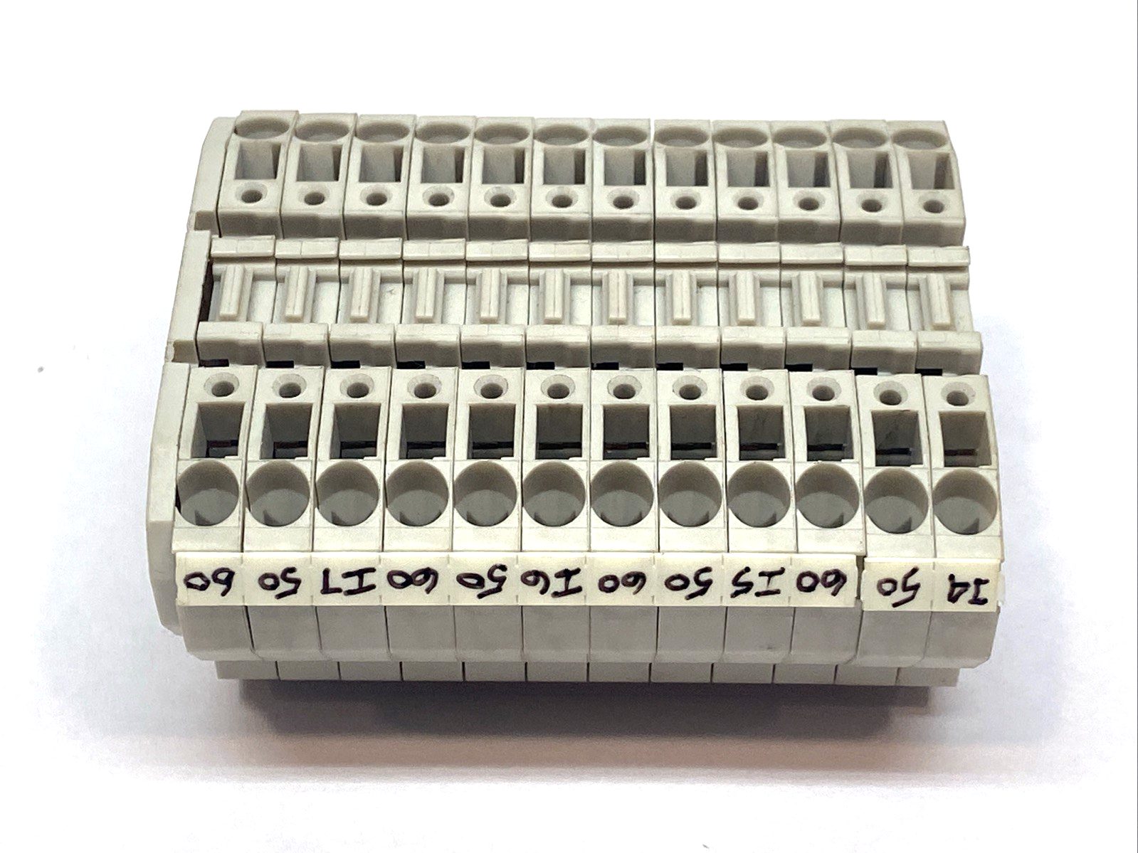Entrelec D4/6 Terminal Block LOT OF 12 - Maverick Industrial Sales