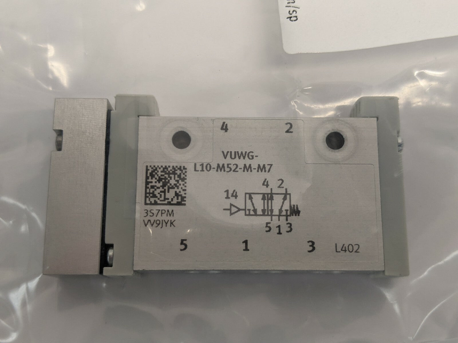 VUWG-L10-M52-M-M7 | Festo Pneumatic Valve 574258 - New - Maverick Industrial Sales