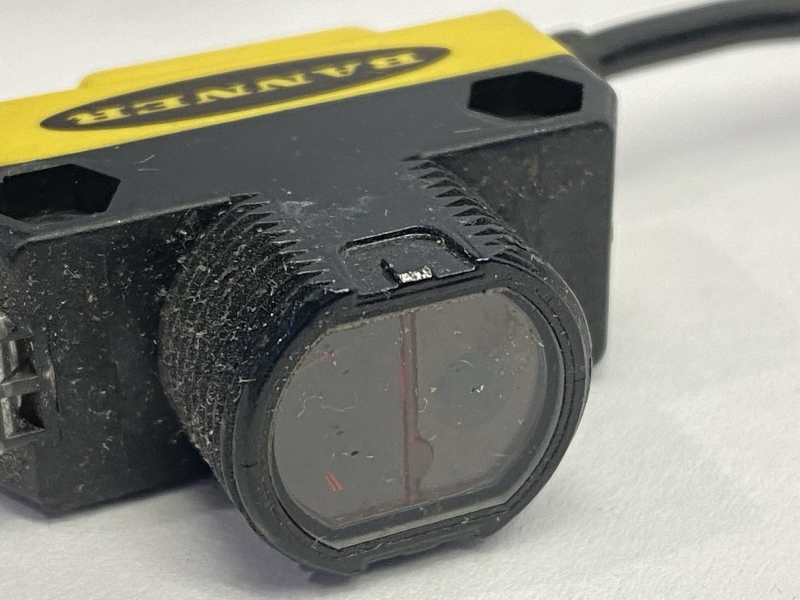 Banner QS18VP6LLPQ5 Laser Polarized Retro Photoelectric Sensor 10-30VDC 73244 - Maverick Industrial Sales