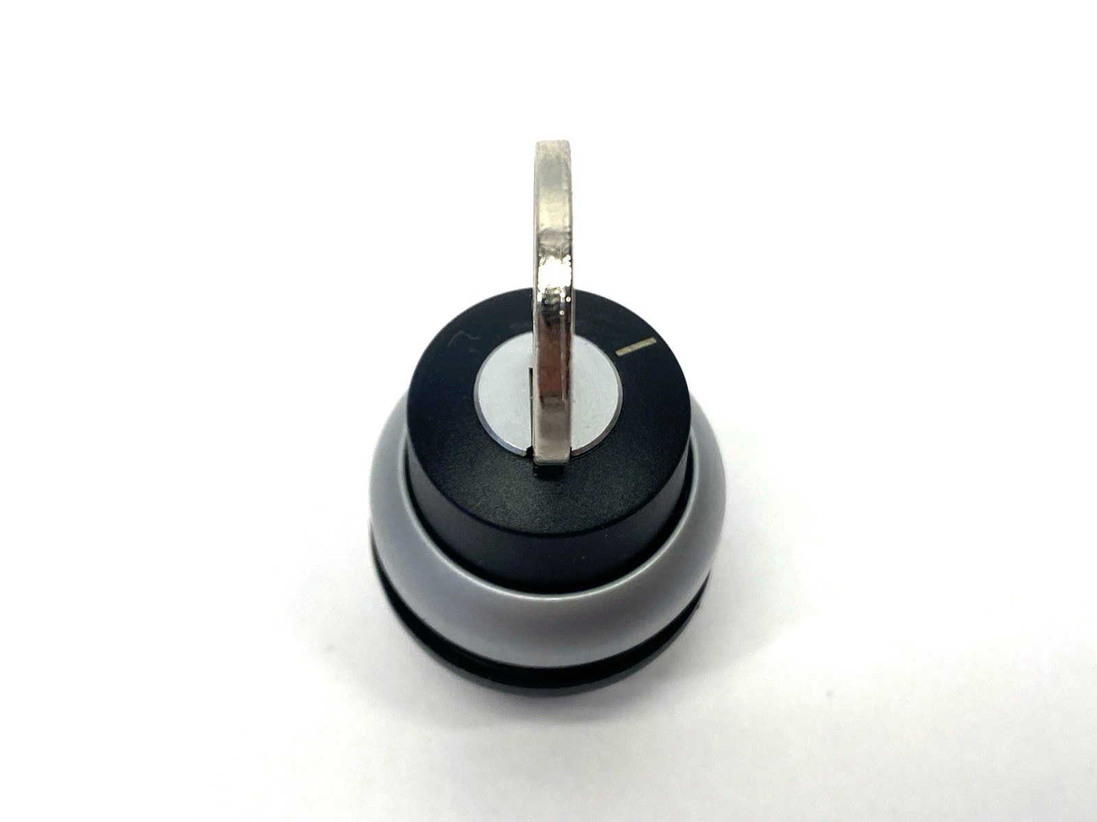 Eaton M22-WRS-MS1 Keyed Selector Switch On/Off - Maverick Industrial Sales